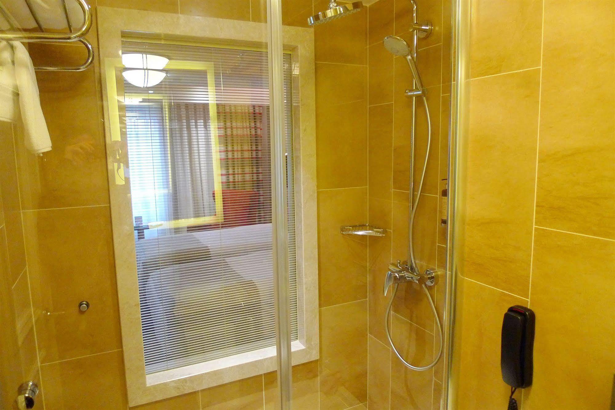 Titanic Comfort Sisli Hotel 3*