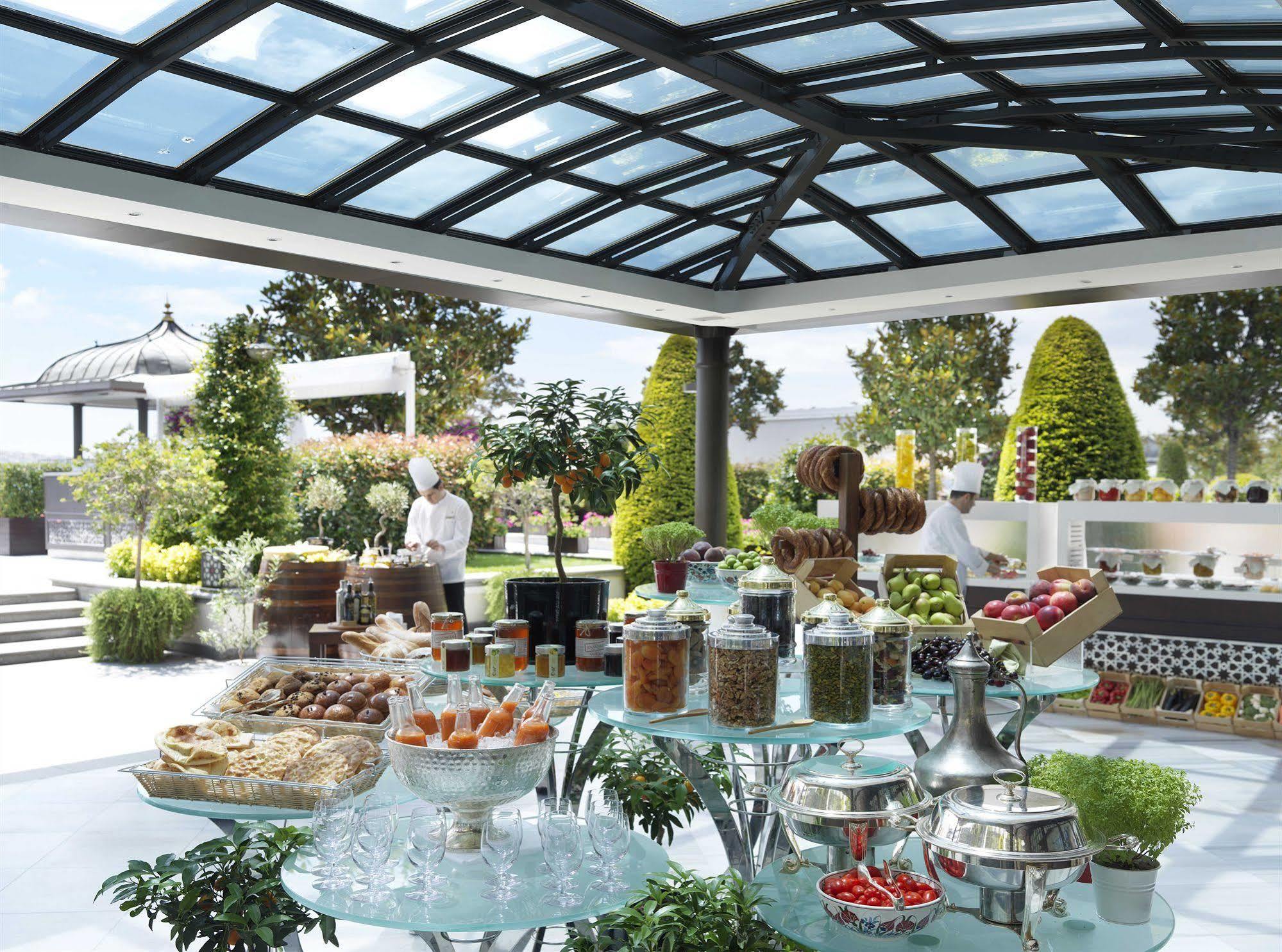 Four Seasons At The Bosphorus Hotel Istambul