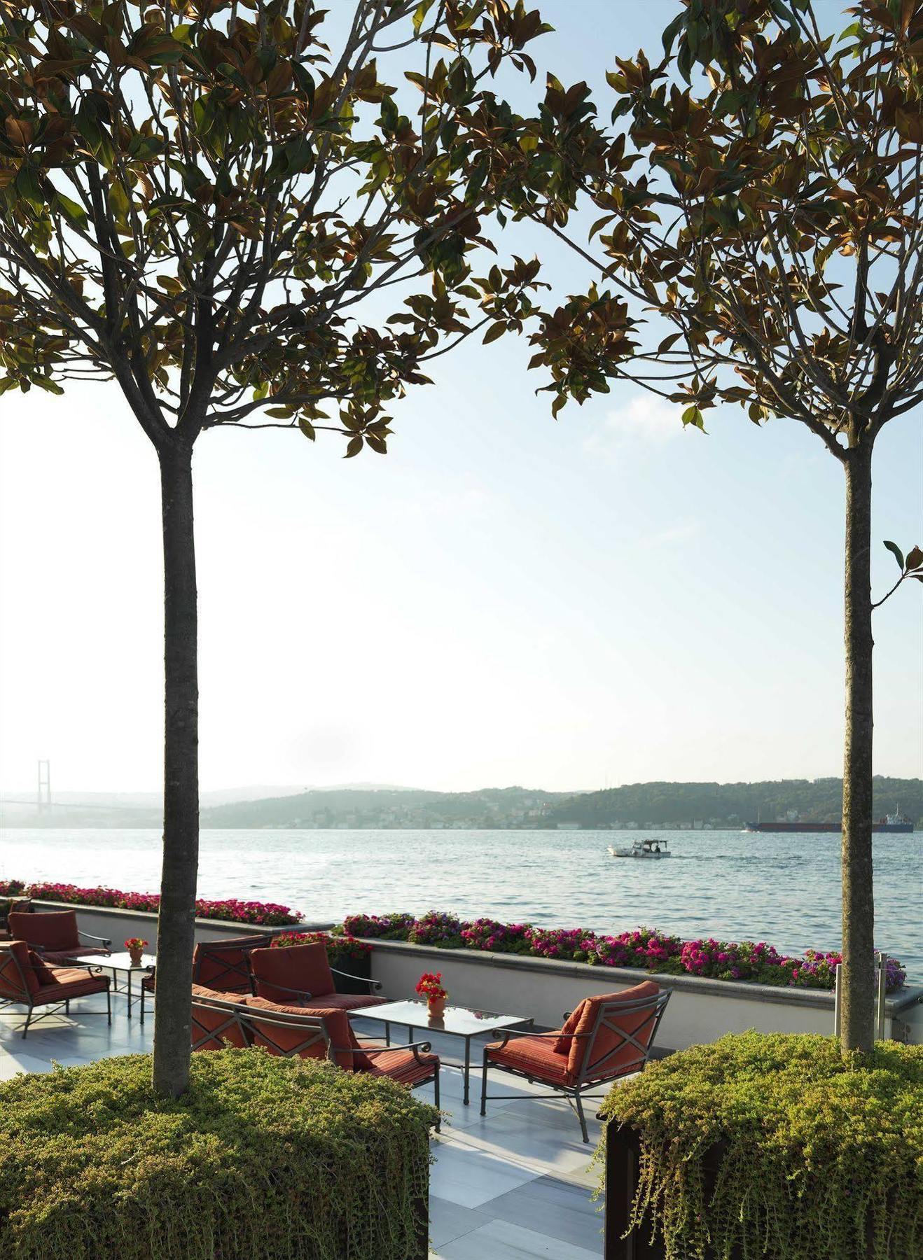 Hotel Four Seasons At The Bosphorus 5*