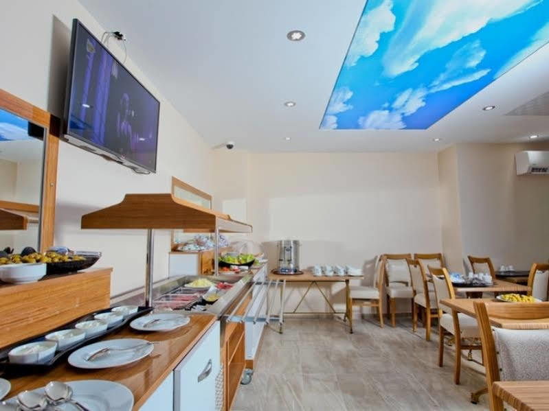 Airport Hotel 3*