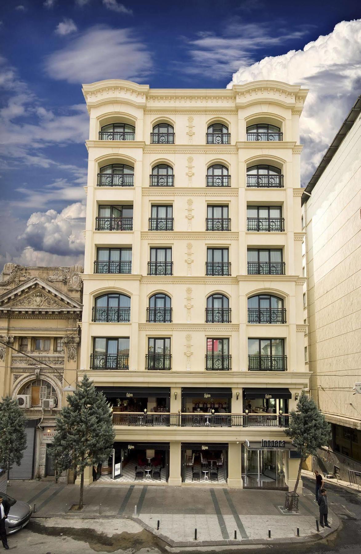 Otel Innpera 4*