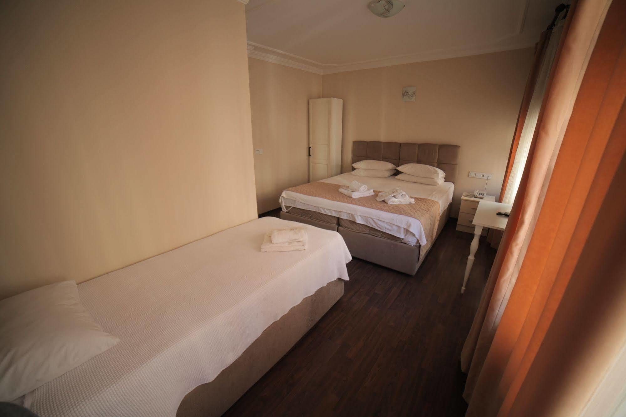 Rose Bouquets Hotel 3*