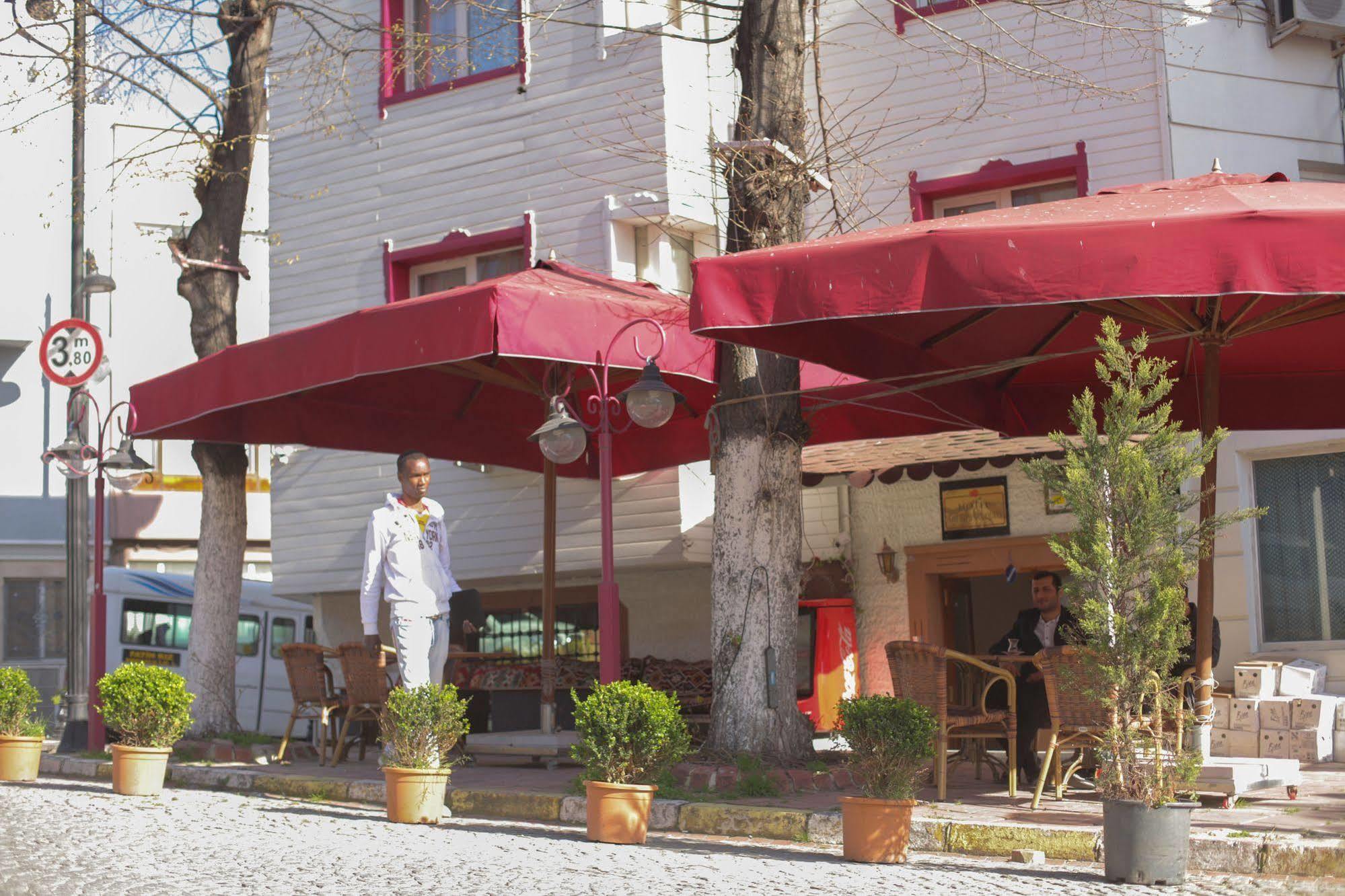 Hotel Rose Bouquets 3*