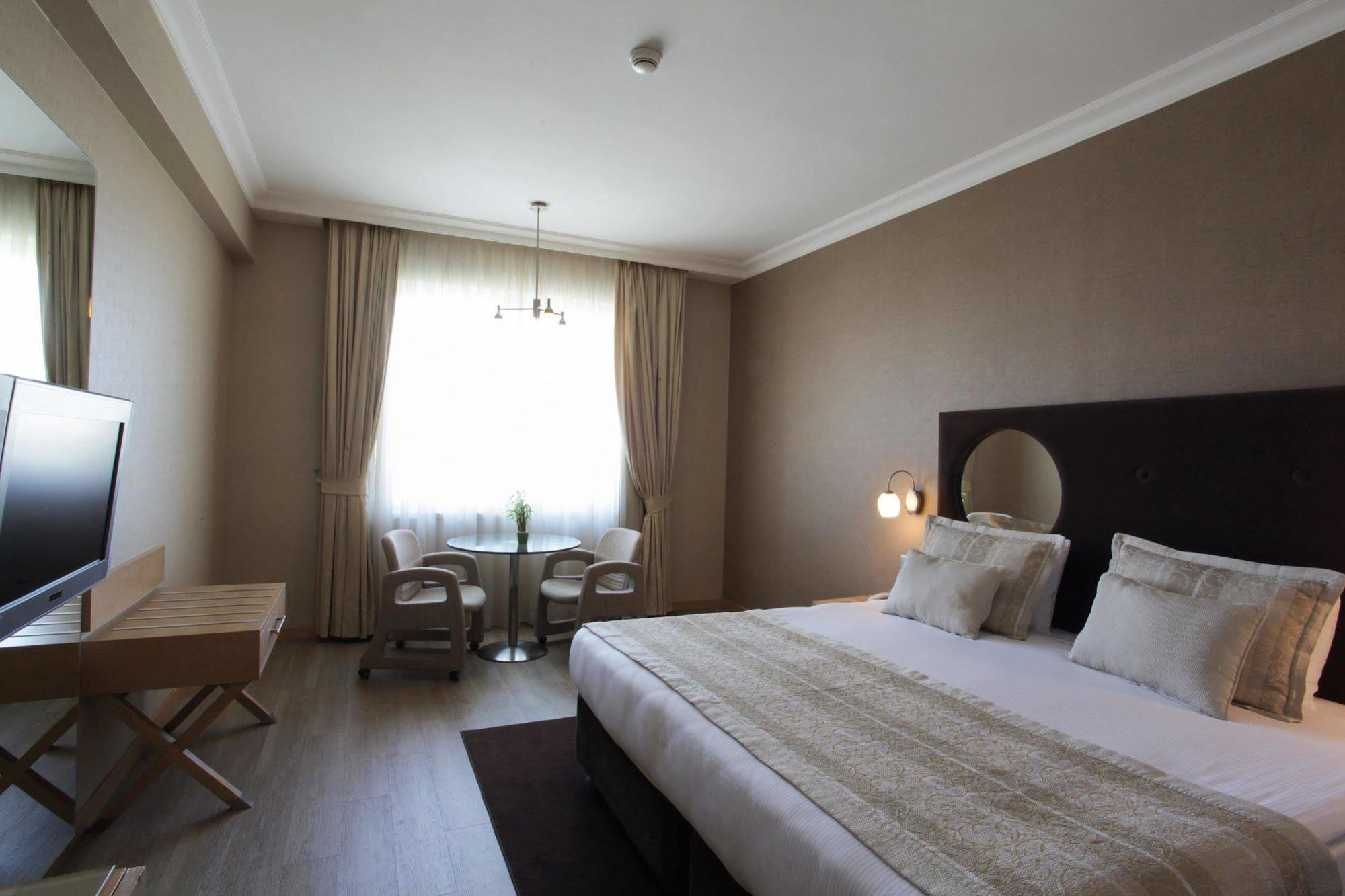 Wow Airport Hotel Hotel