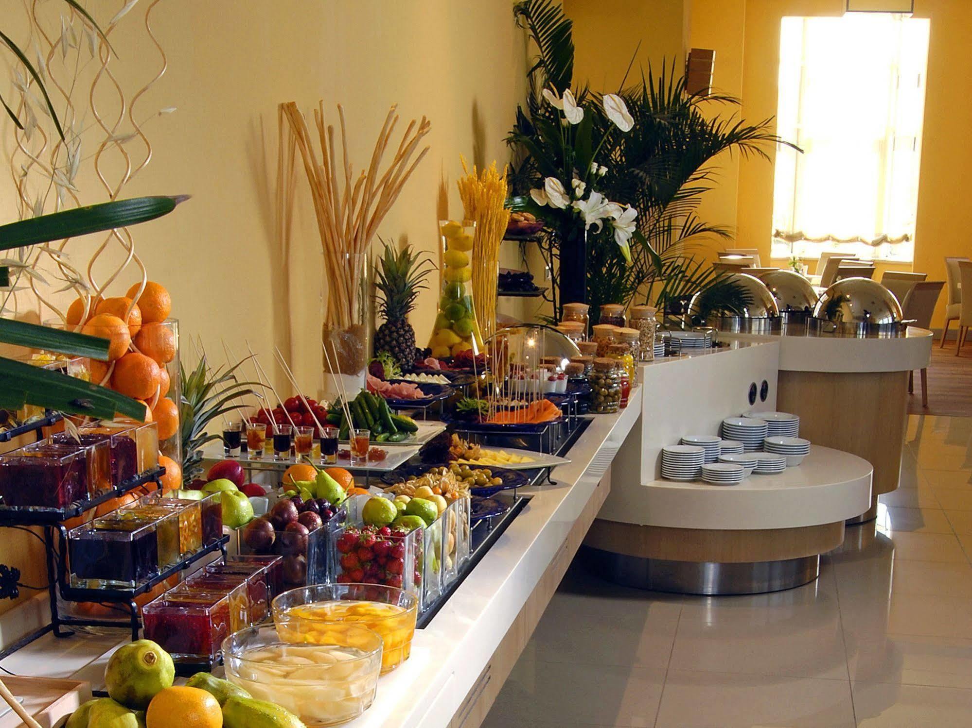 Hotel Wow Airport Hotel 4*