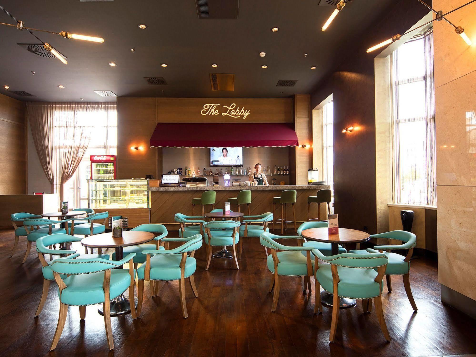 Wow Airport Hotel Hotel 4*