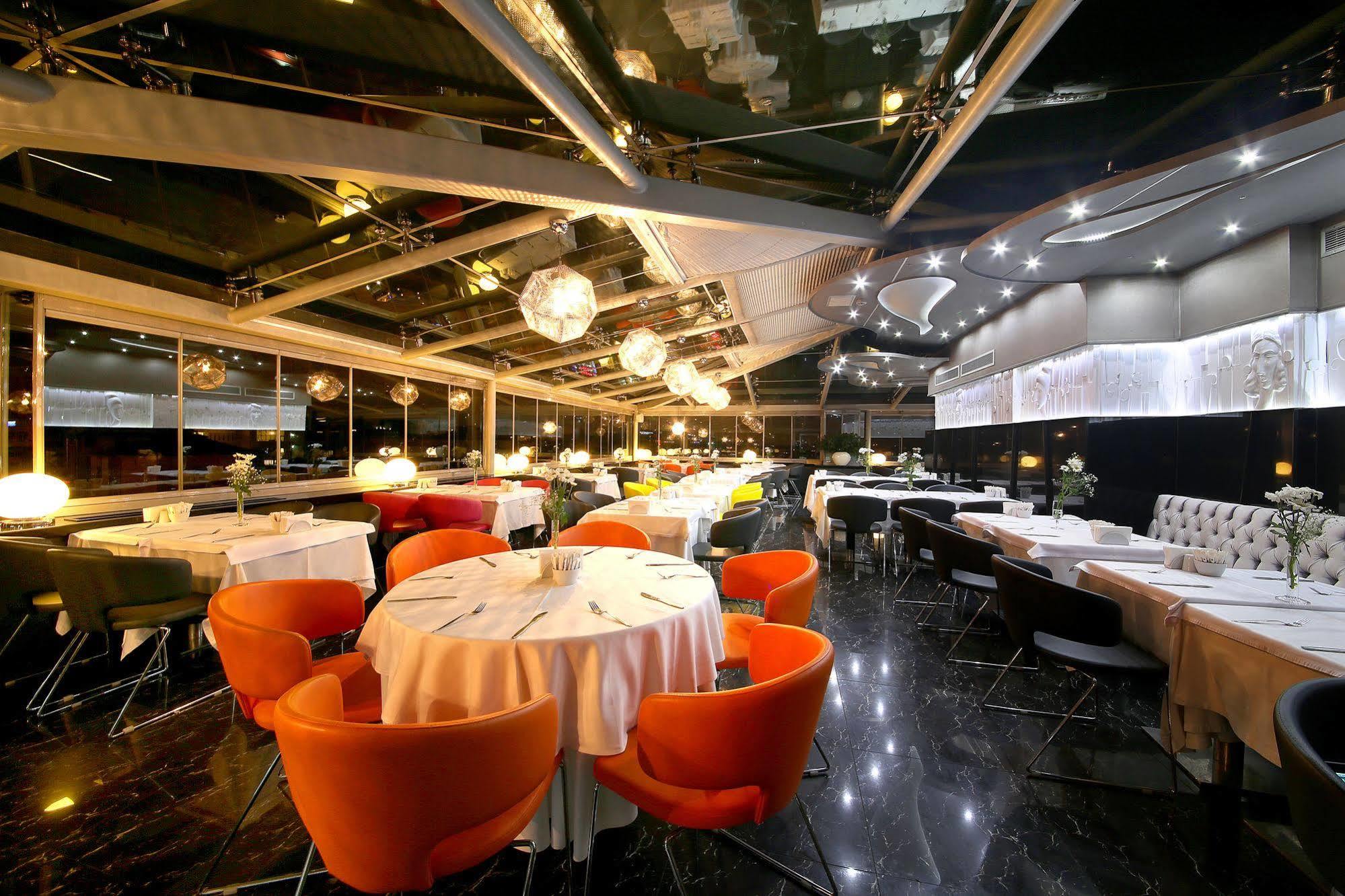 Cartoon Otel