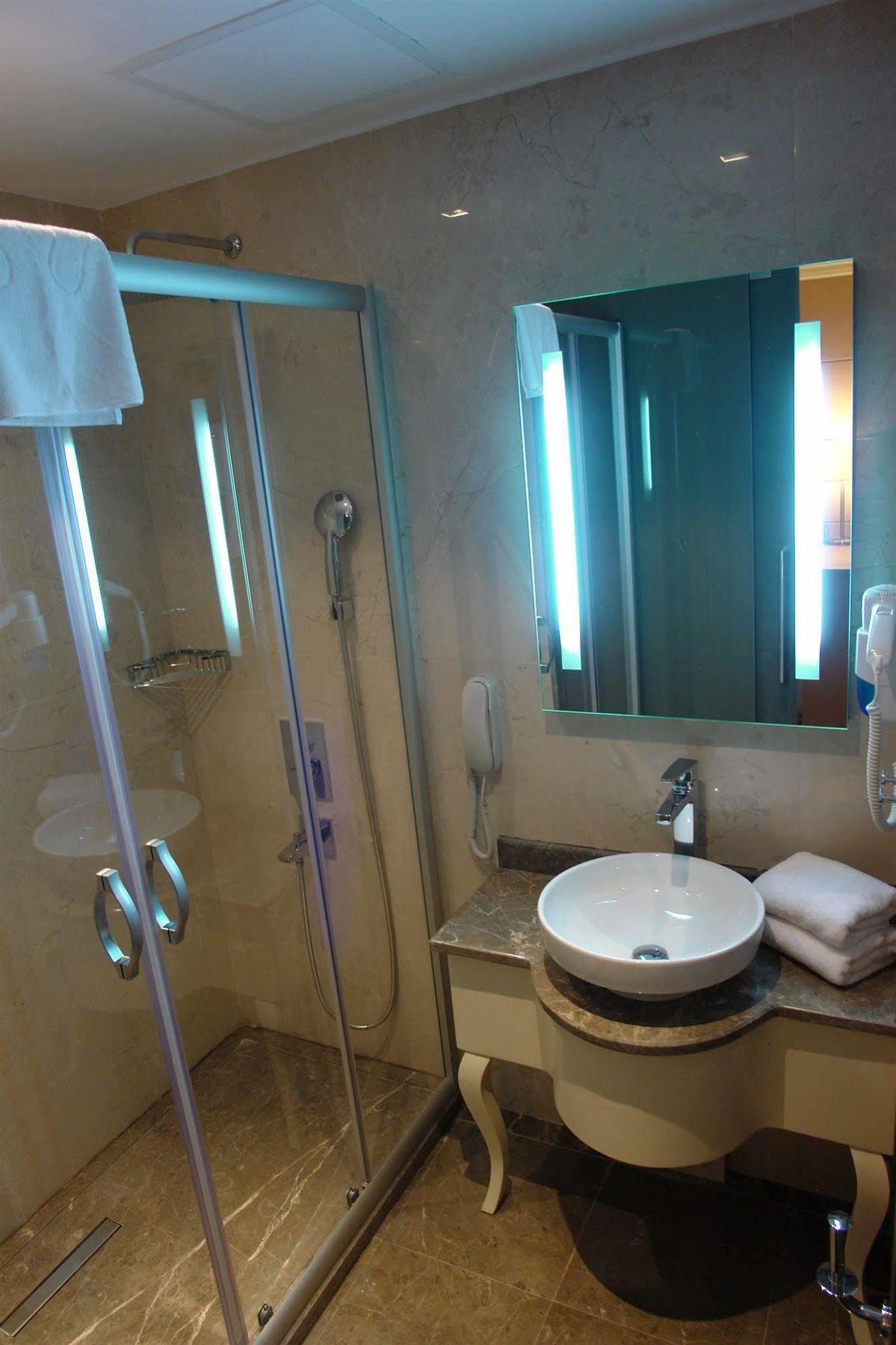 Le Mirage Hotel 4*