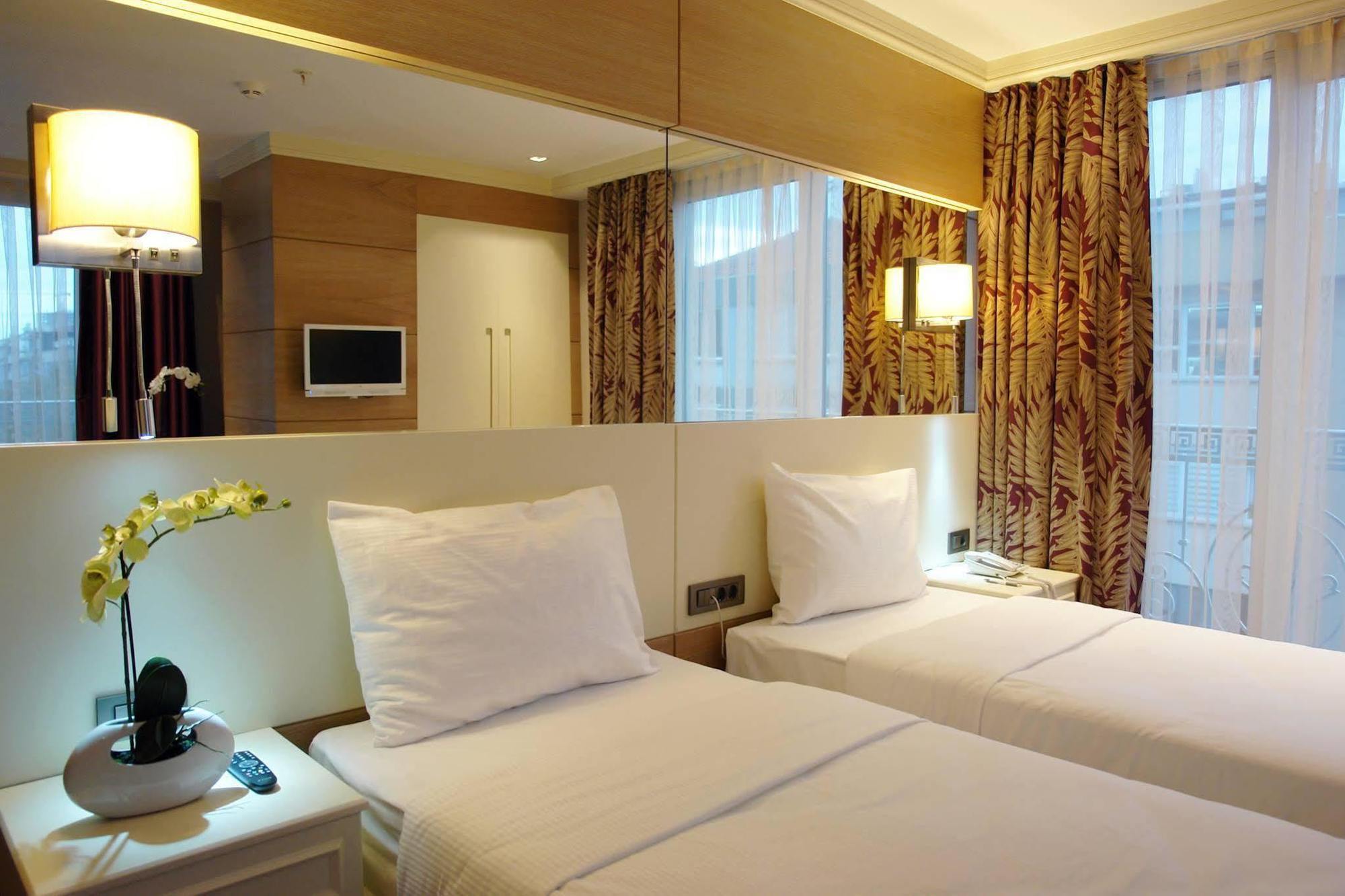 Le Mirage 4*