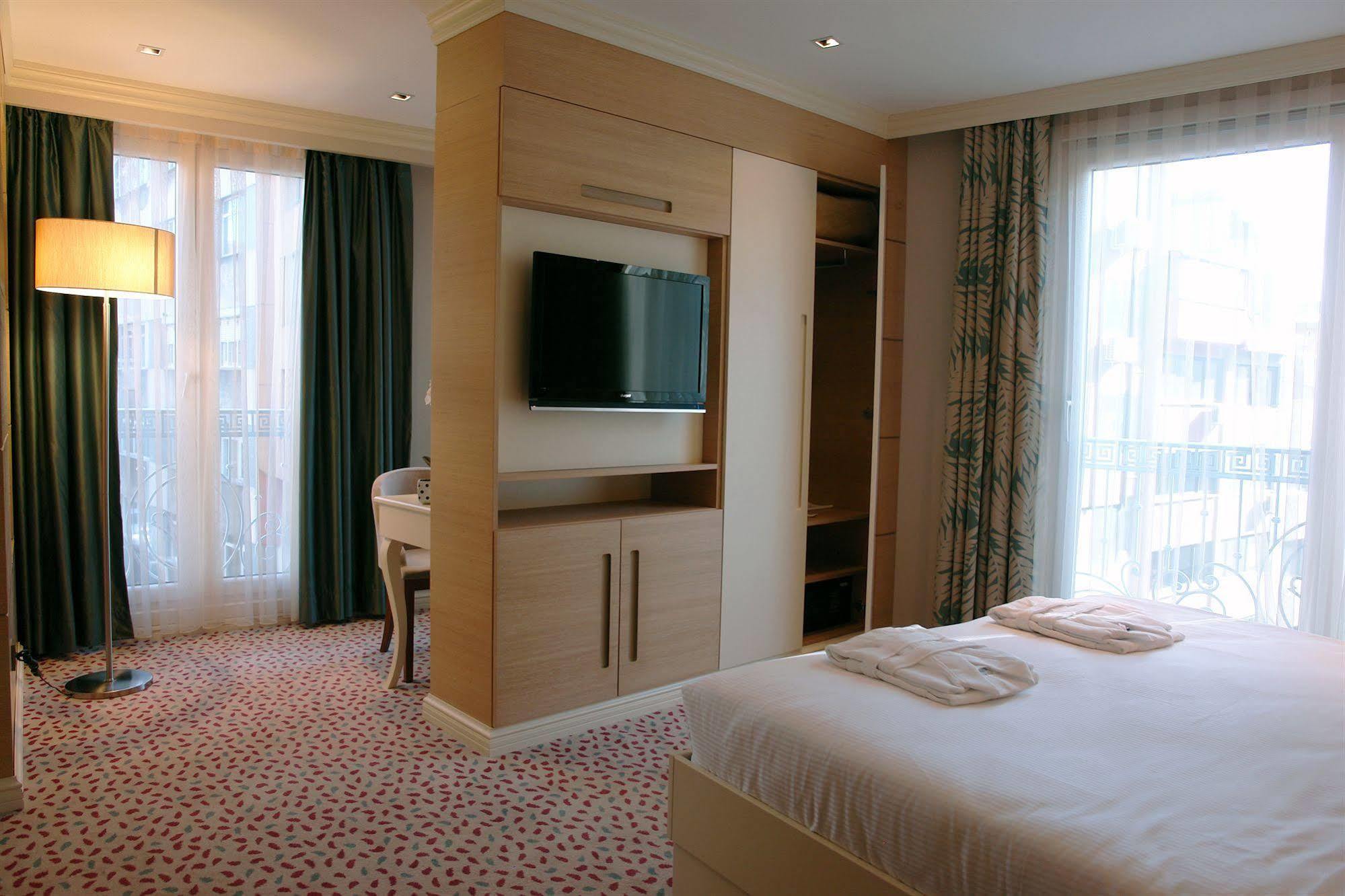 Le Mirage 4* Istanbul