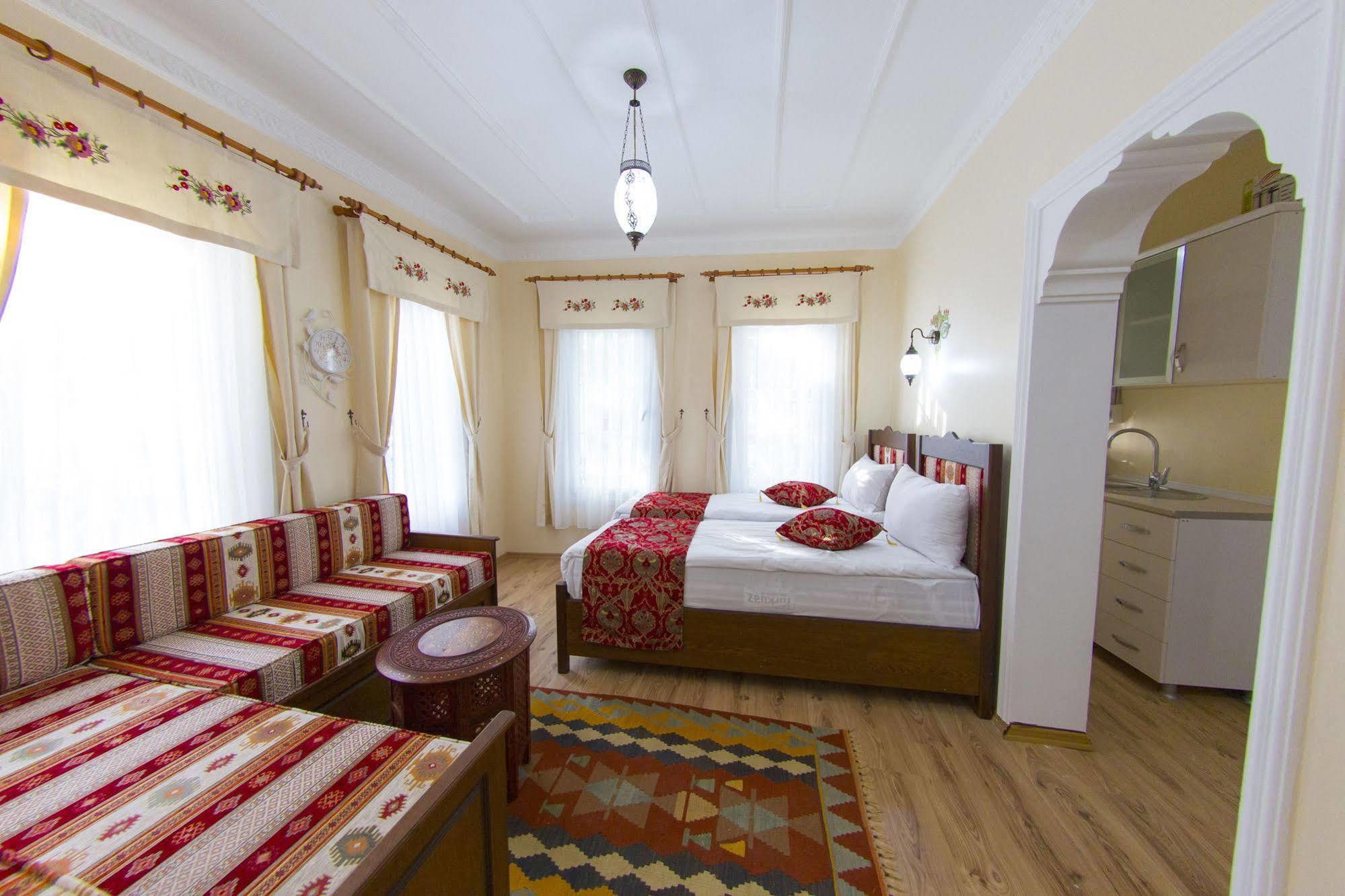 Ahsen Suites Apartment