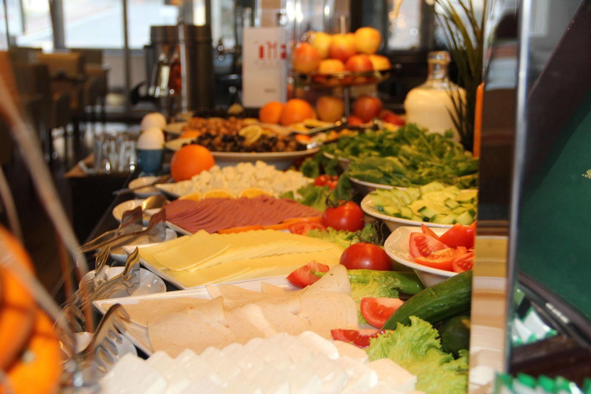 Hotel Payidar 2*