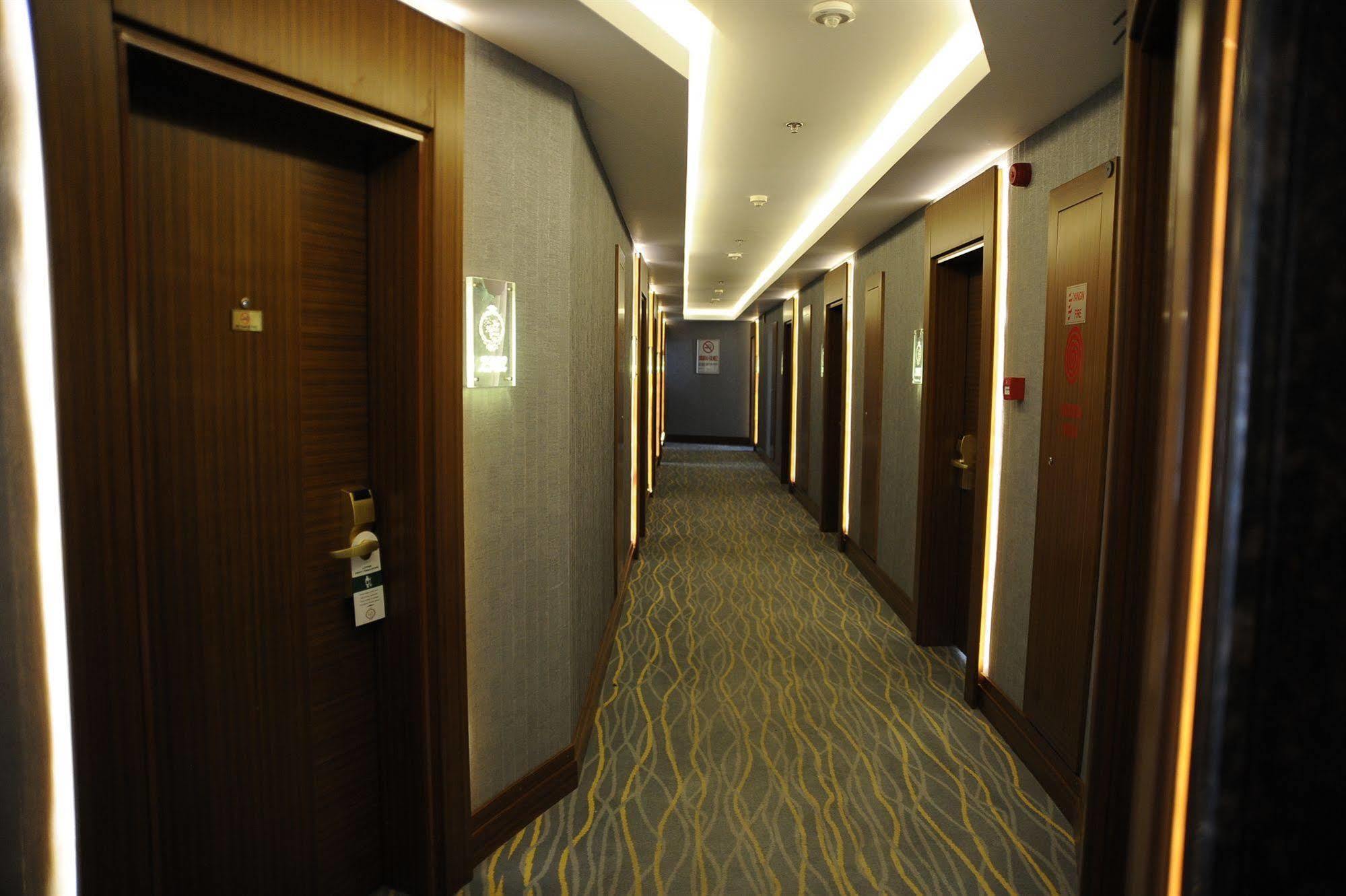 Style Star Cihangir Otel 4*
