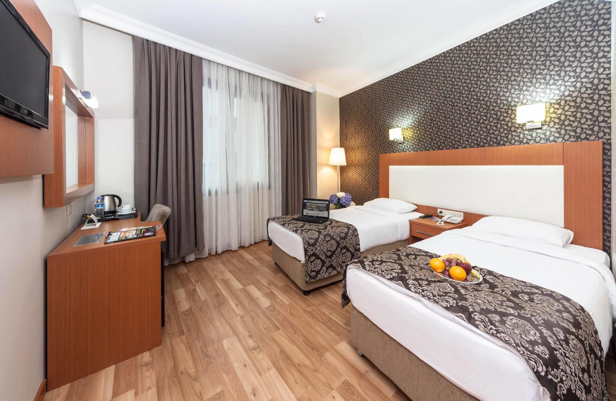 Grand Avcilar 3*