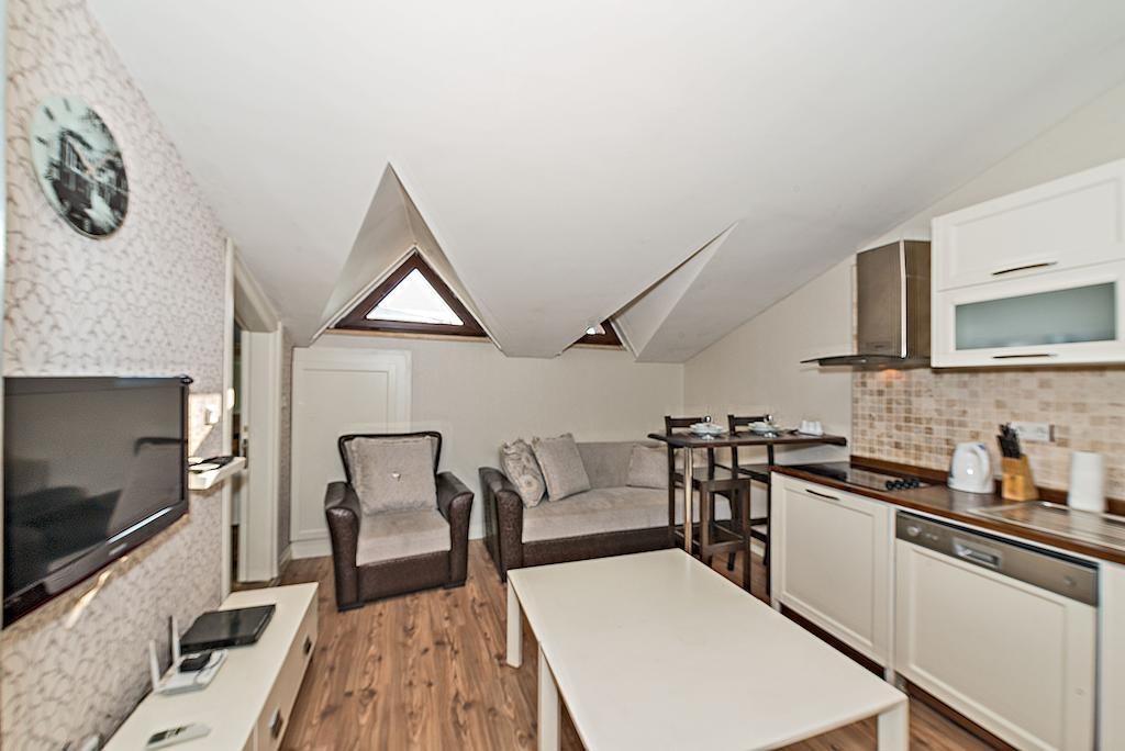 Iq Mis Aparthotel