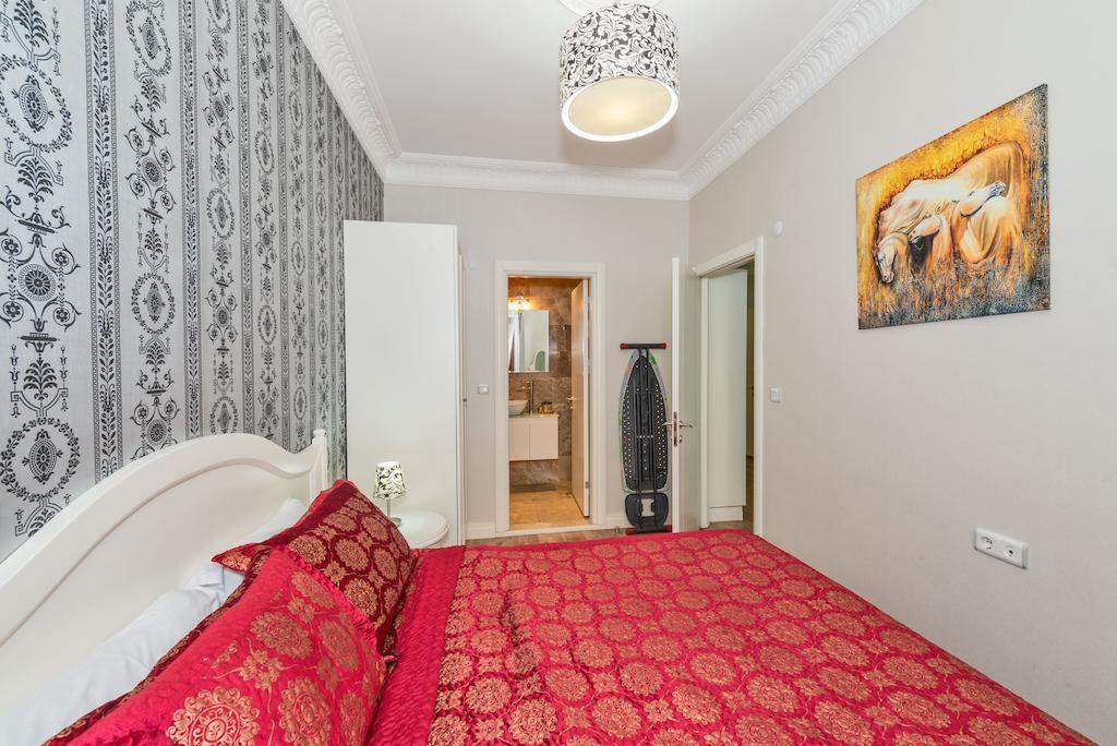 Iq Mis Aparthotel