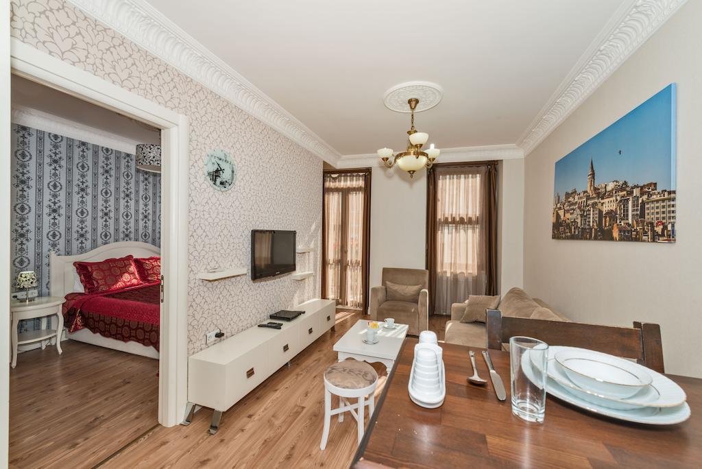 Iq Mis Aparthotel 3*