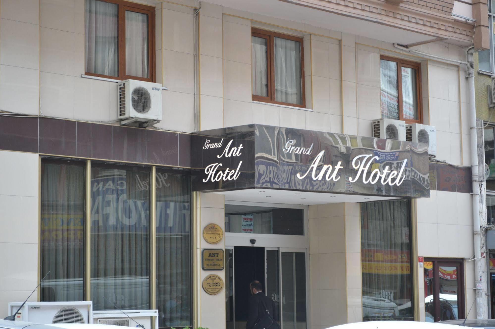 Grand Ant 3*