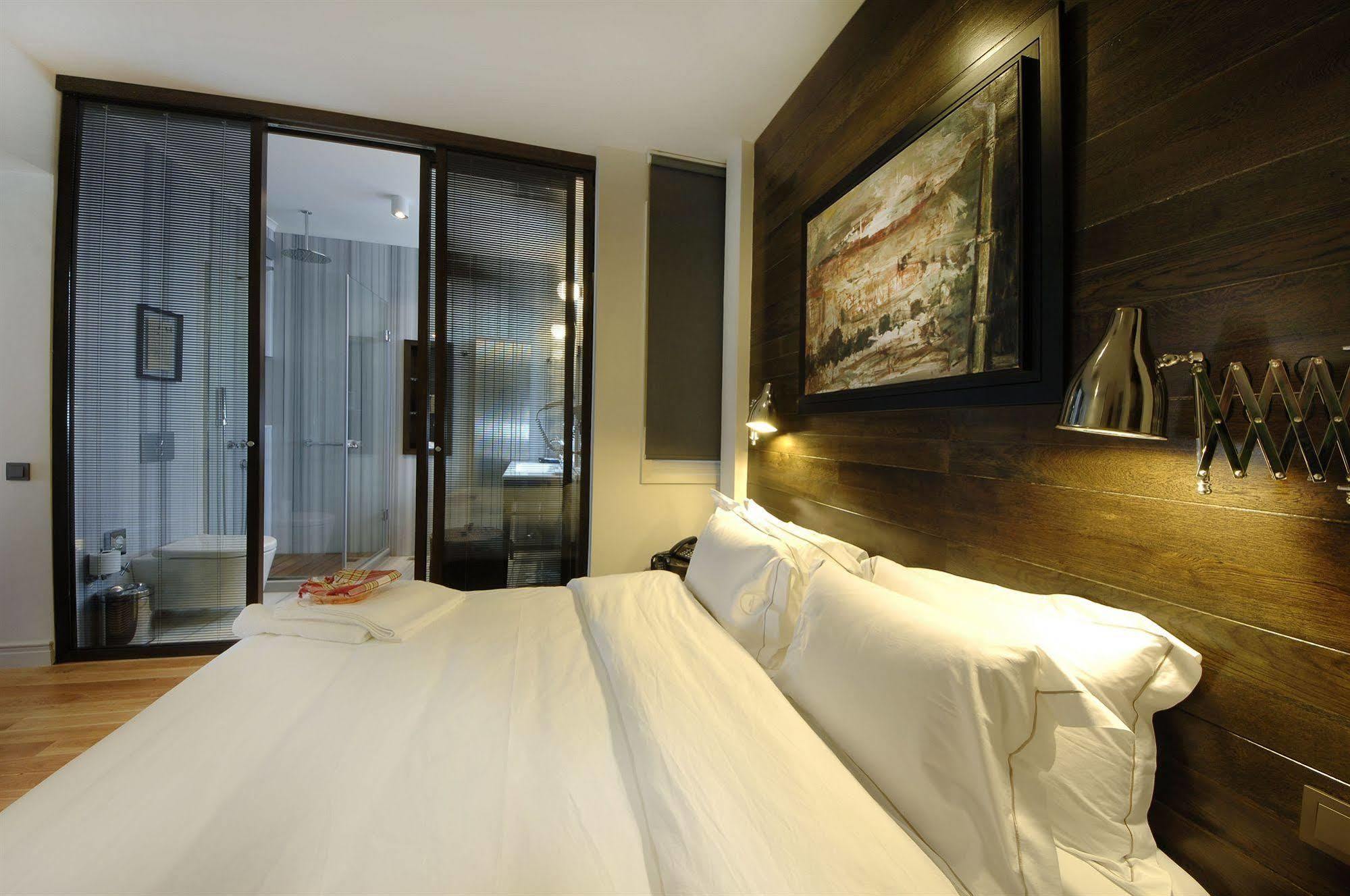 Urban Apart Otel 2*