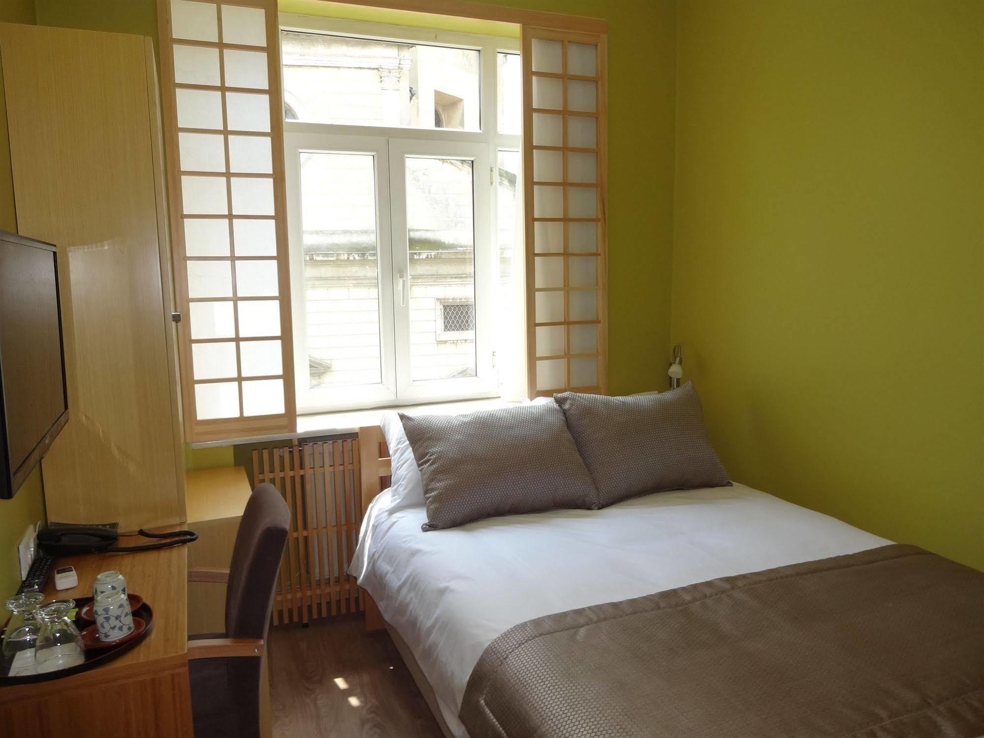 Hotel Bunkahaus 2*