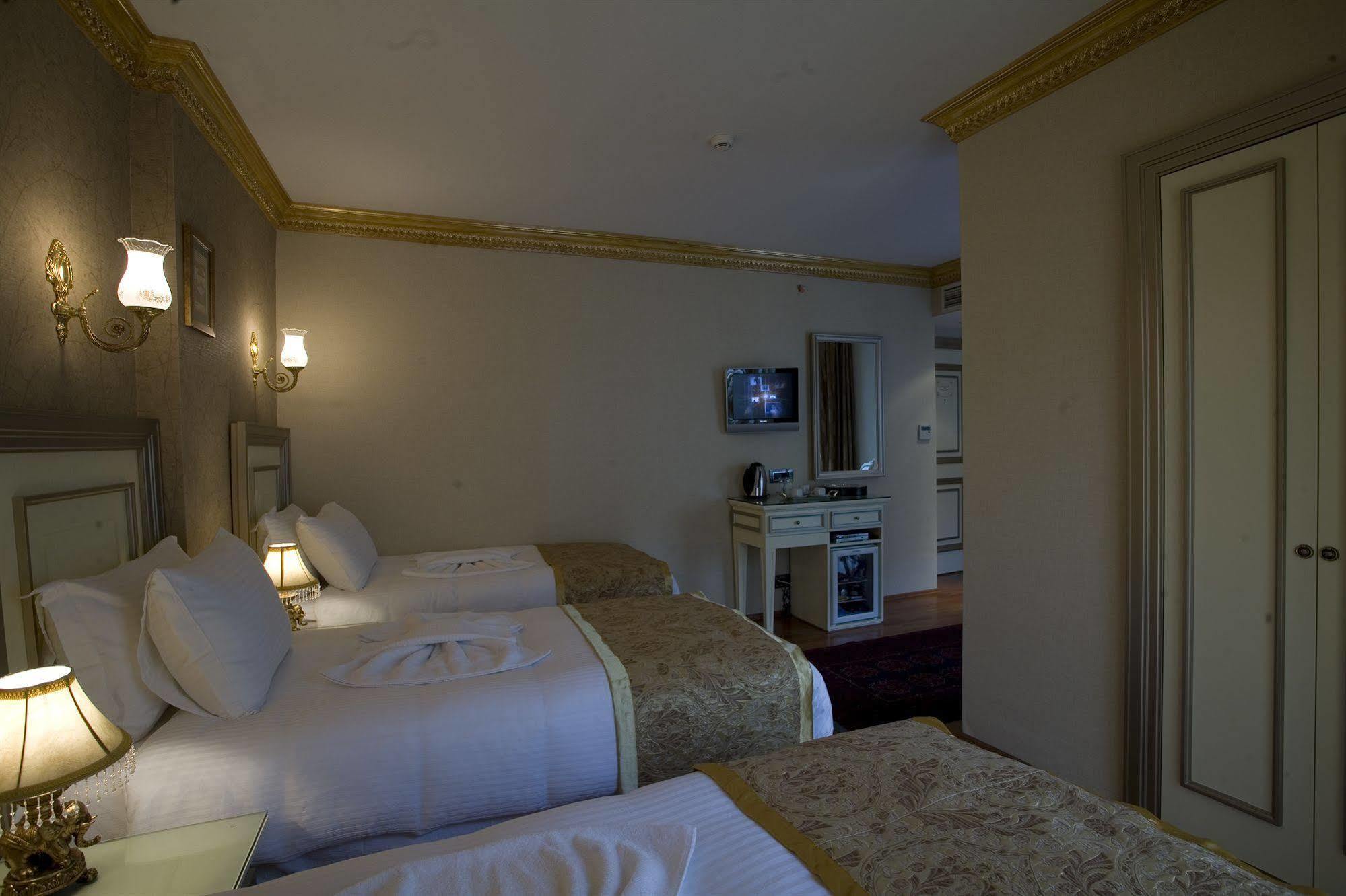 Hotel Maywood