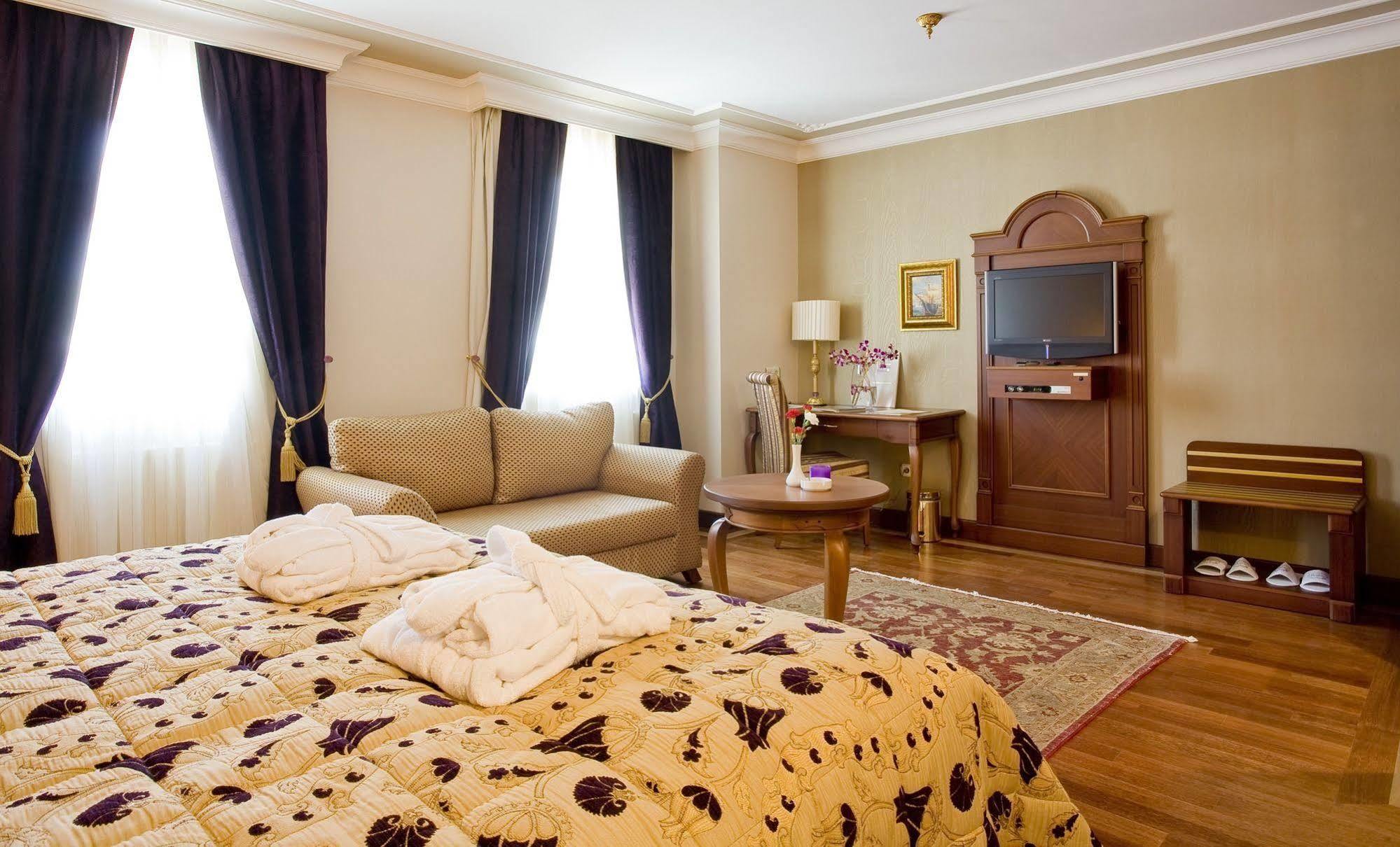 Hotel Glk Premier Regency & 3*