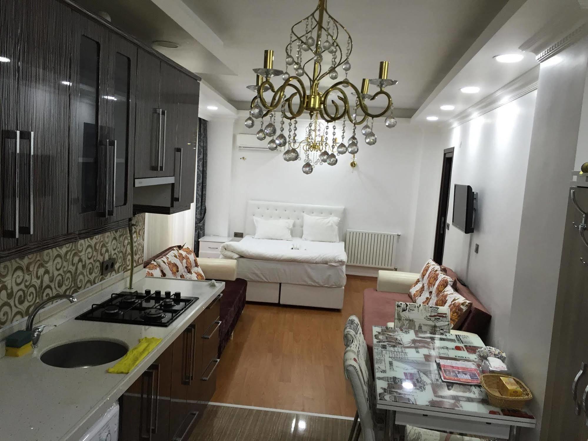 Aparthotel Ayasofya Deluxe 3*