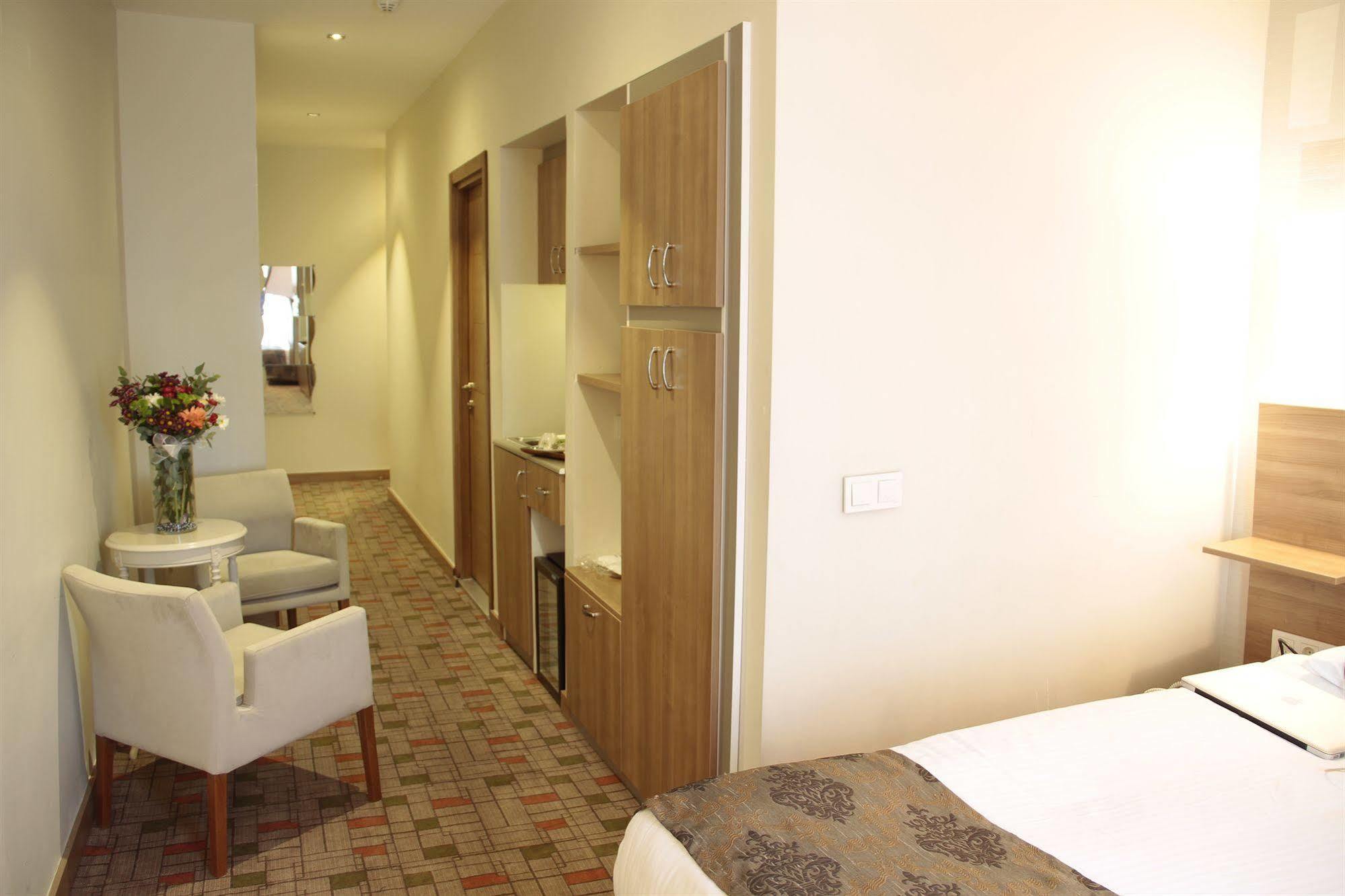 Hotel Serene