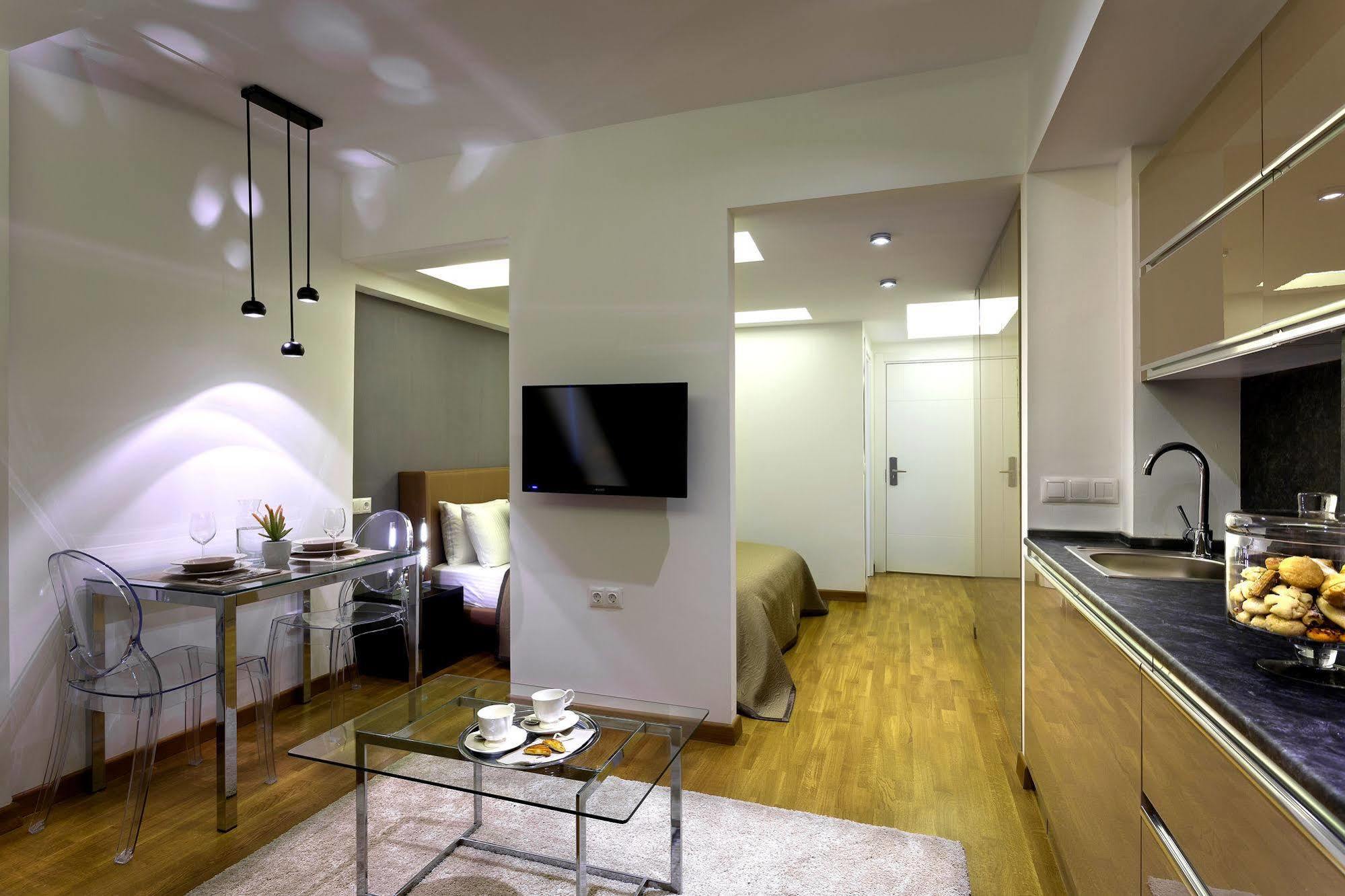 The Place By Cey 5*