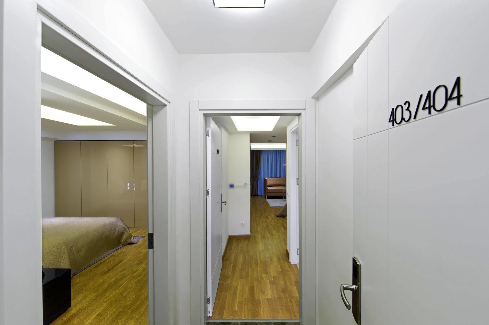 The Place By Cey Hotel