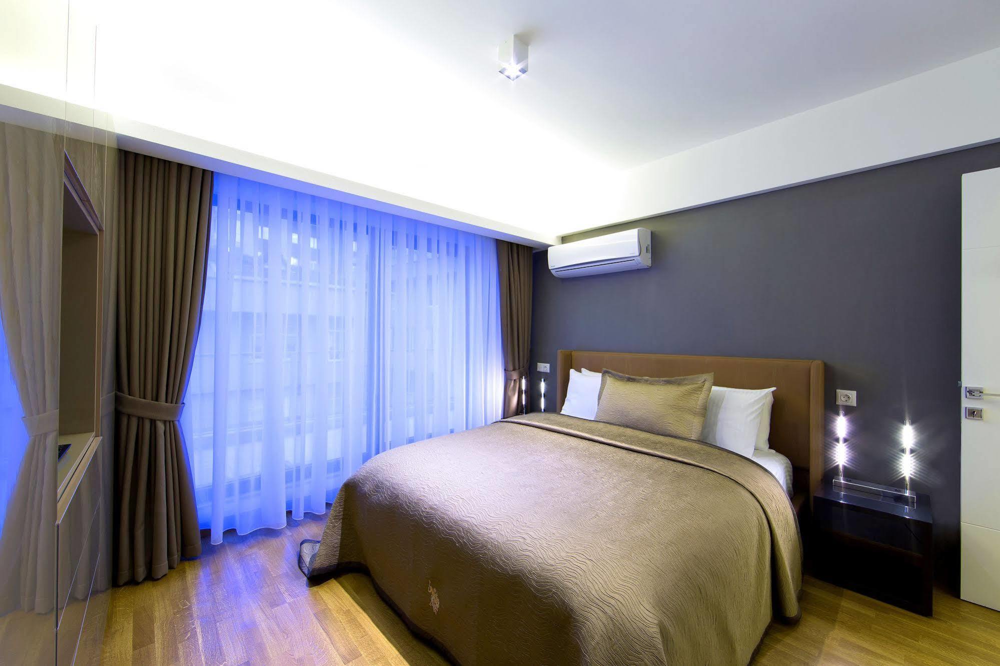 Otel The Place By Cey 5*