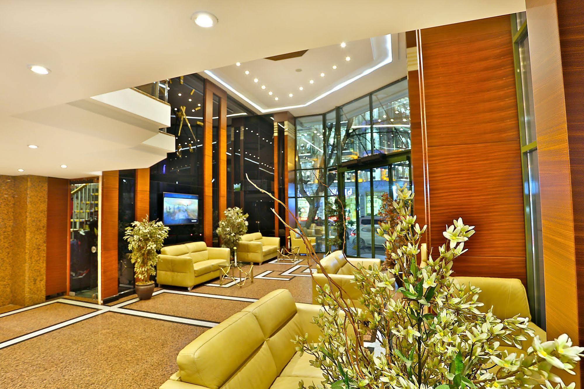 Grand Madrid 3*