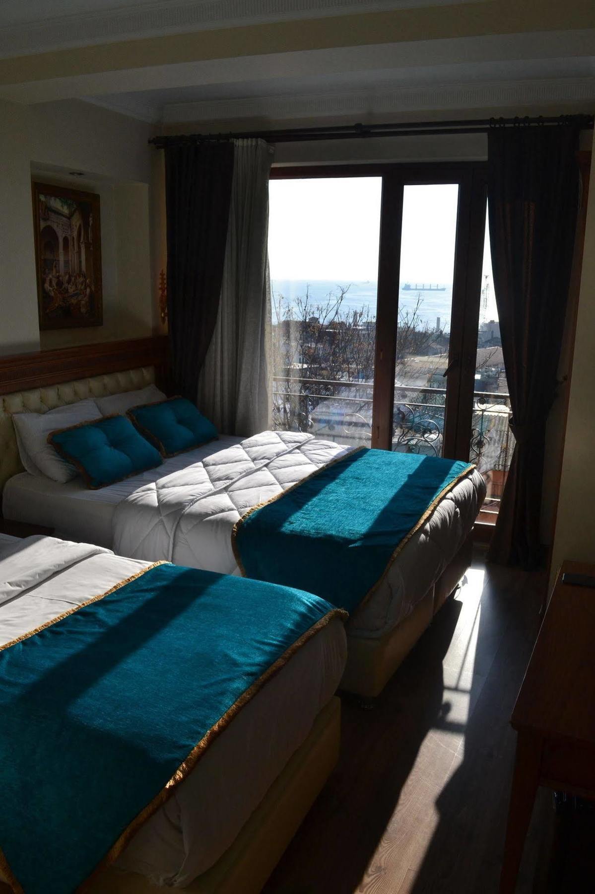 Blue Hotel 3*