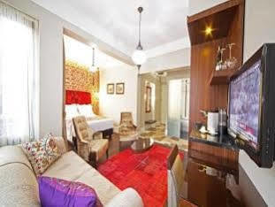 Azade Hotel 3*