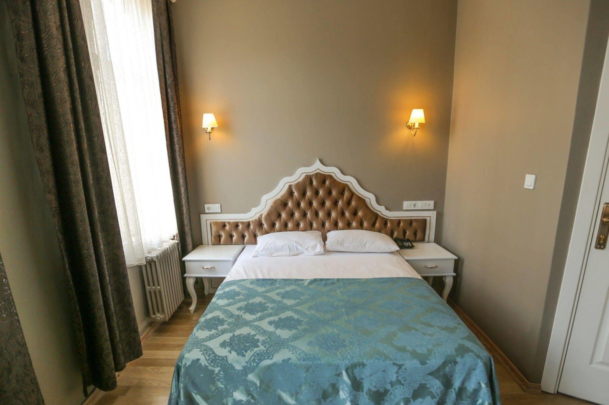 Sehir Old 3*