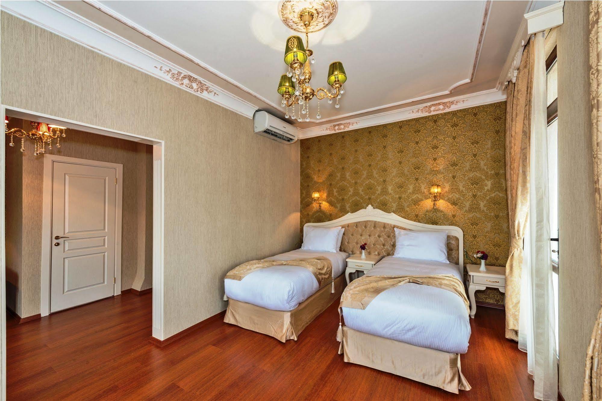 Hotel Enderun 4*