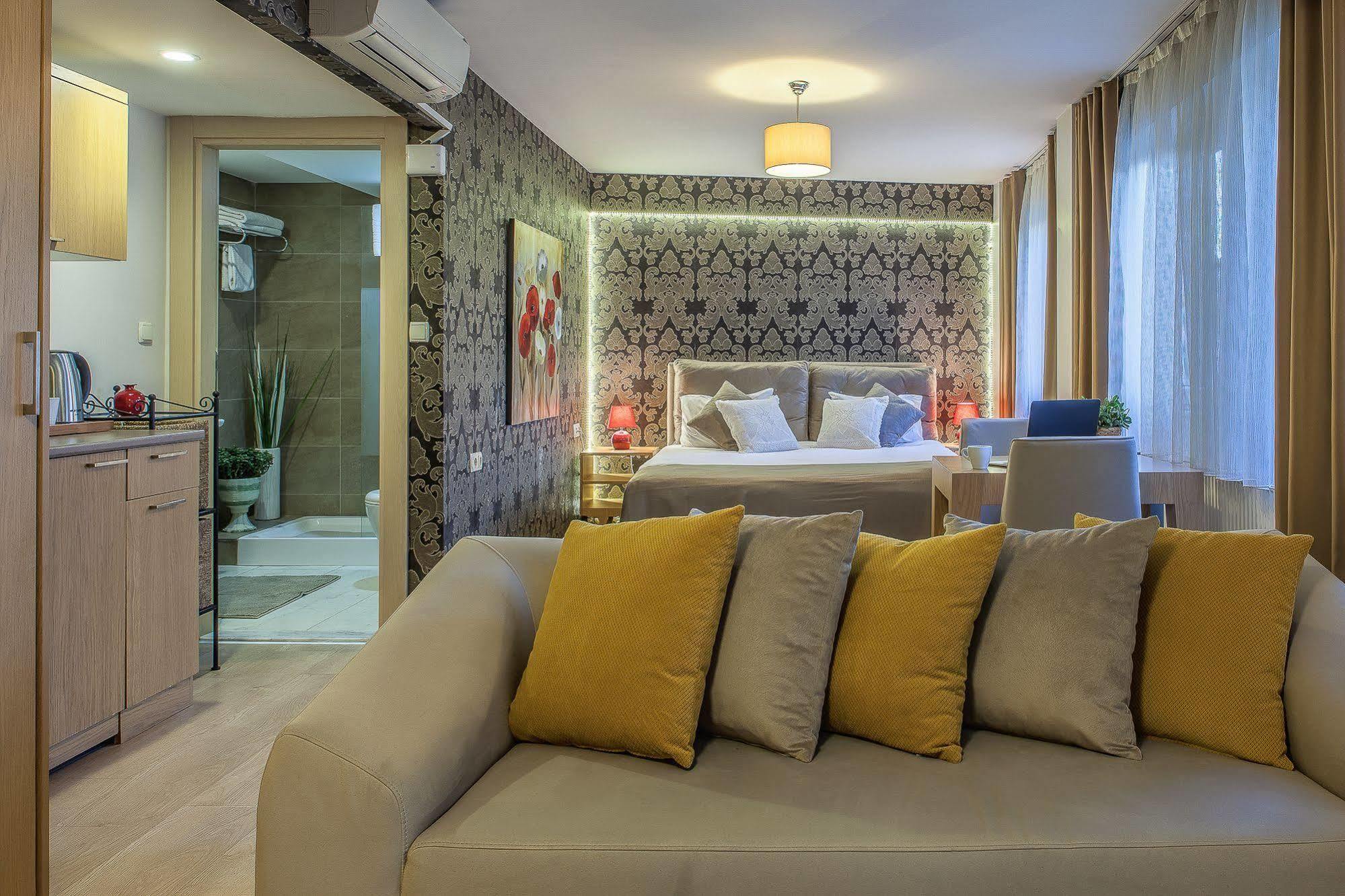 Galata Pera Suites & 2*