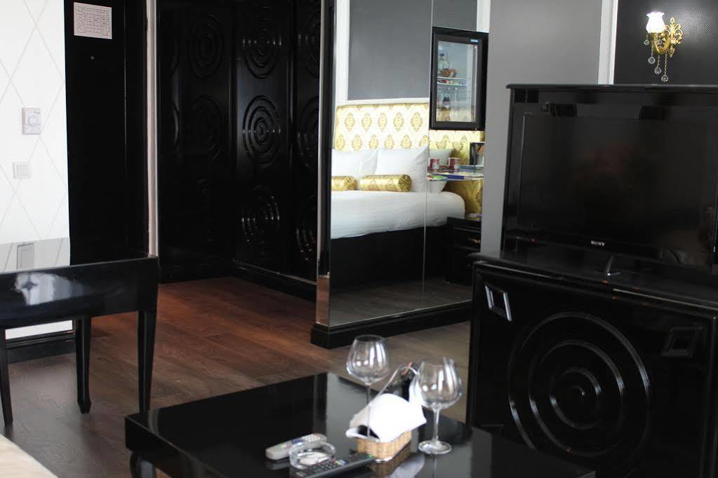 Hotel Adela