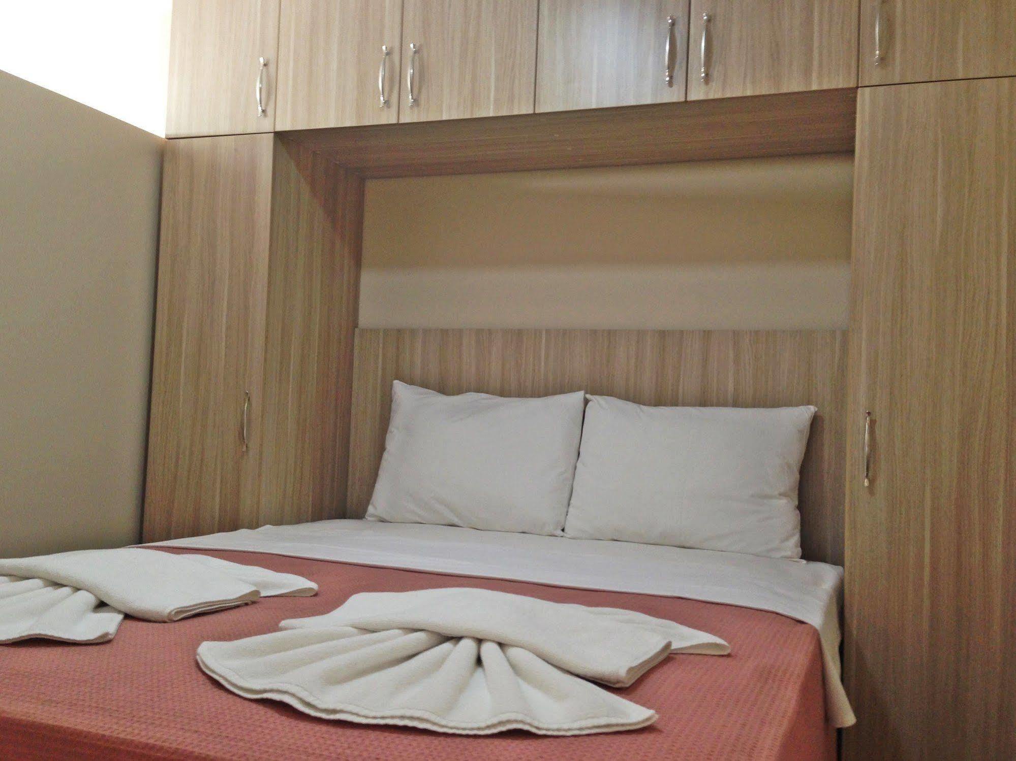 Atrium 3*