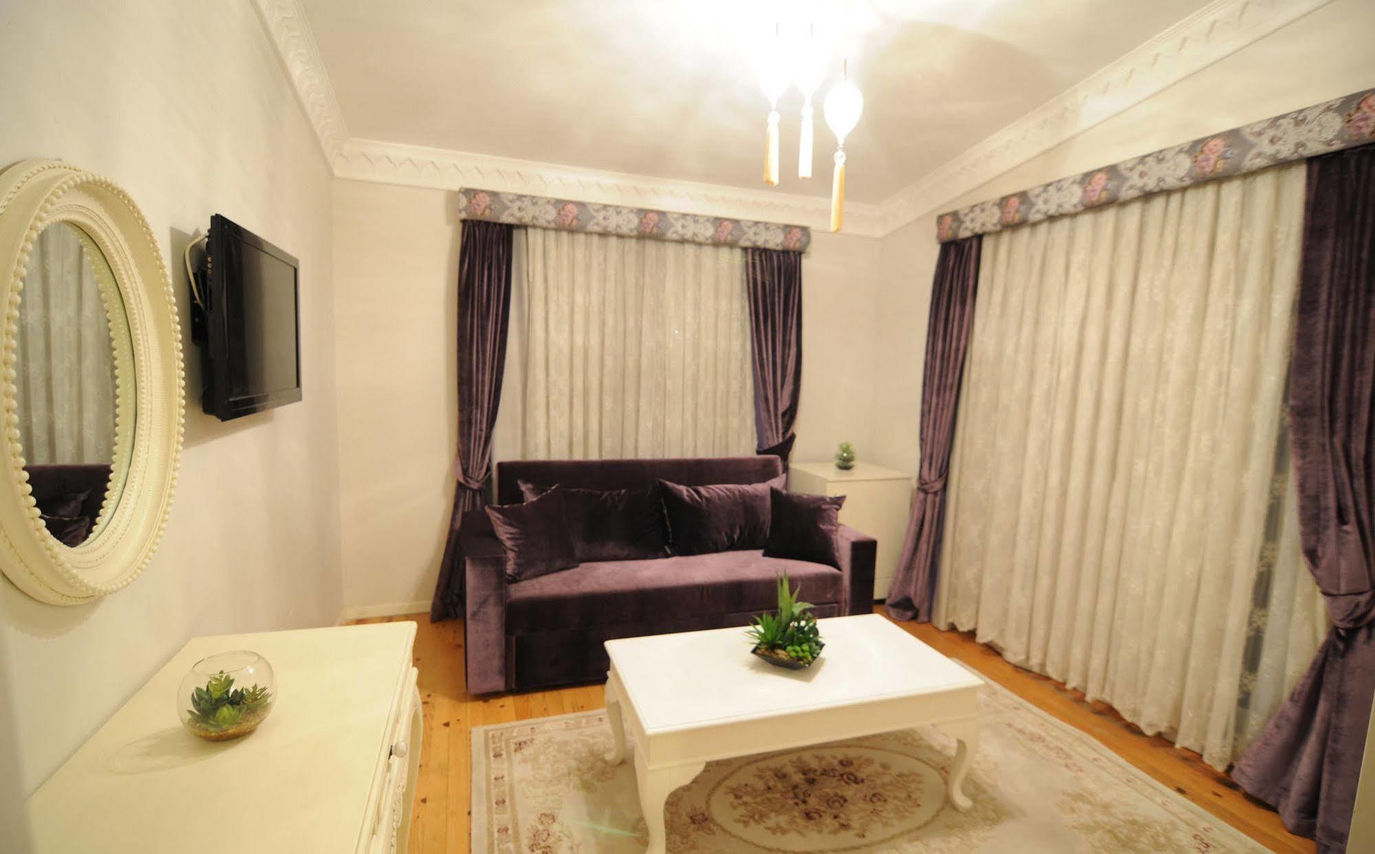 East Hotel 3*