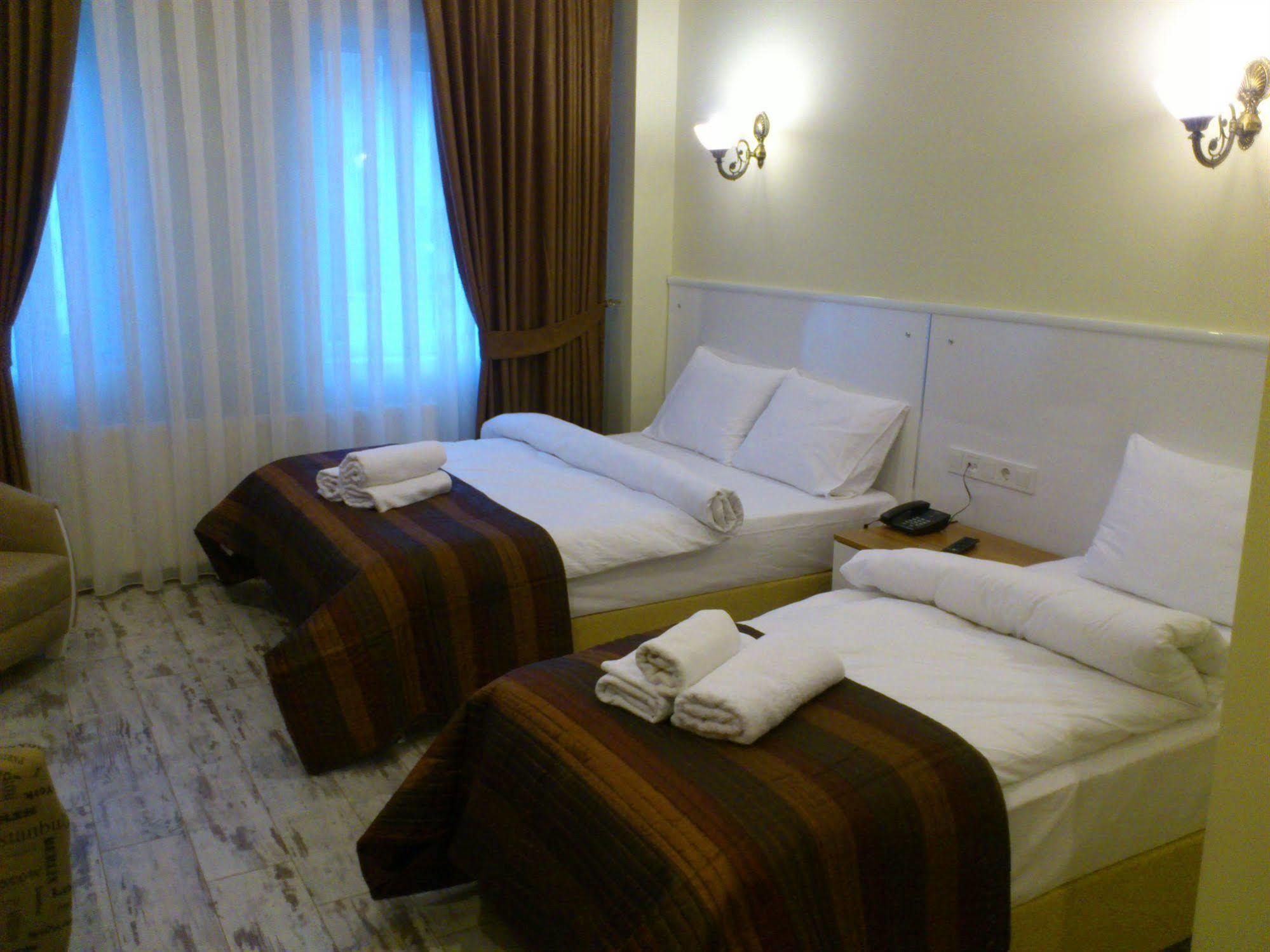 Hotel Pera Main 2*