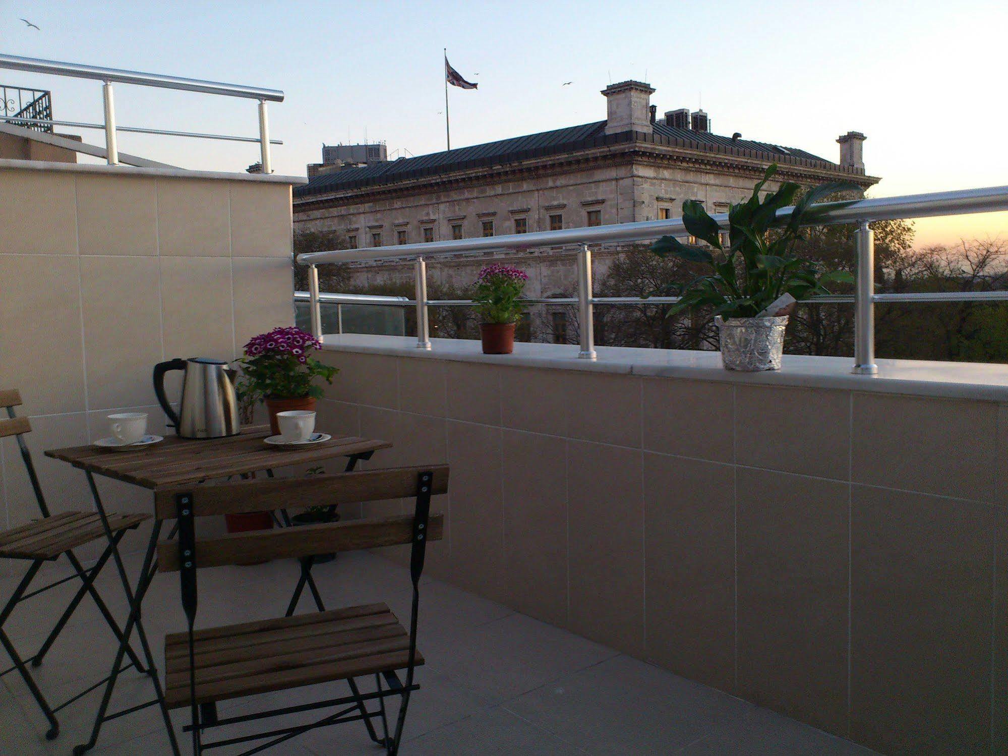 Hotel Pera Main
