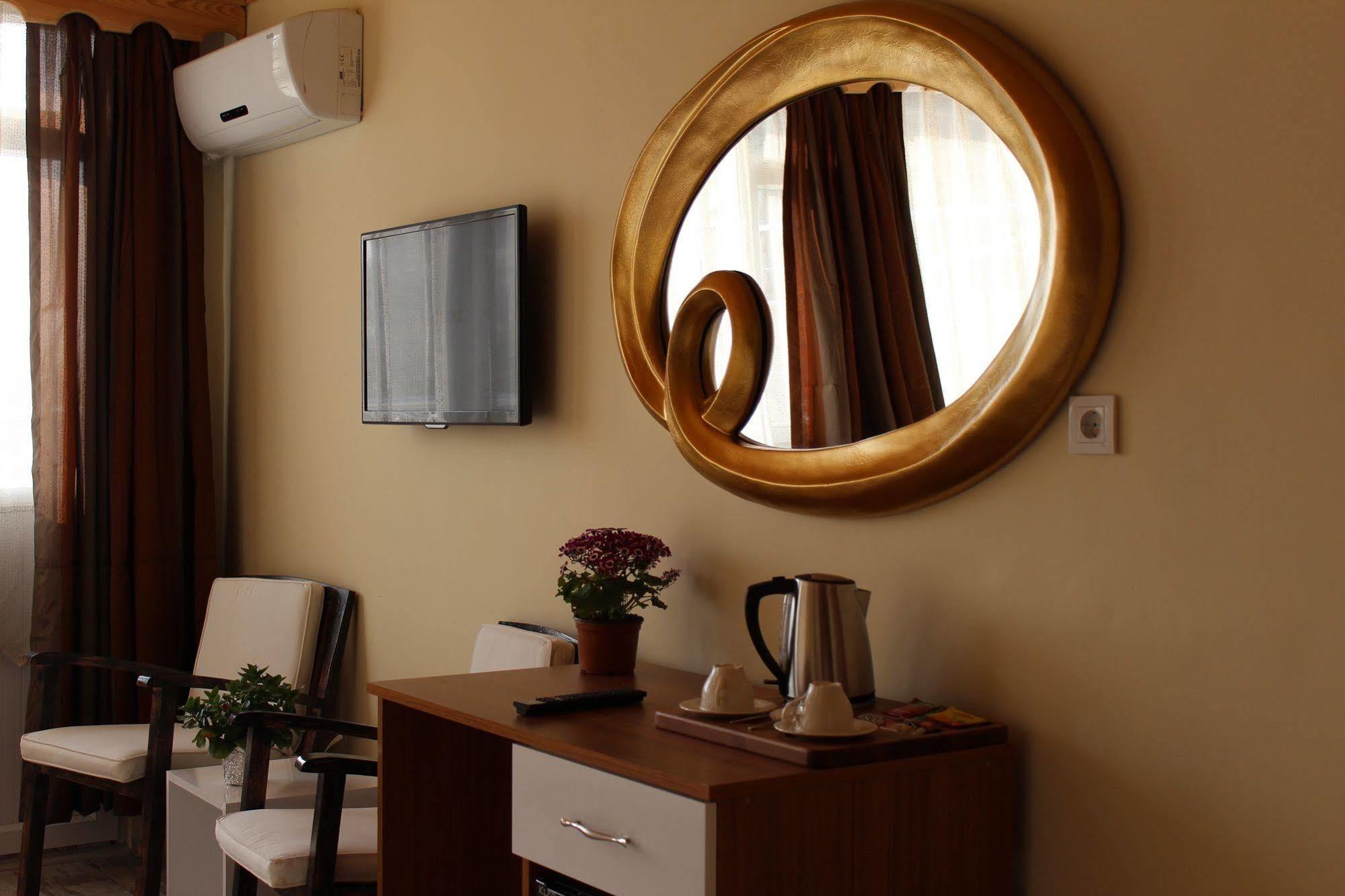 Hotel Pera Main 2*