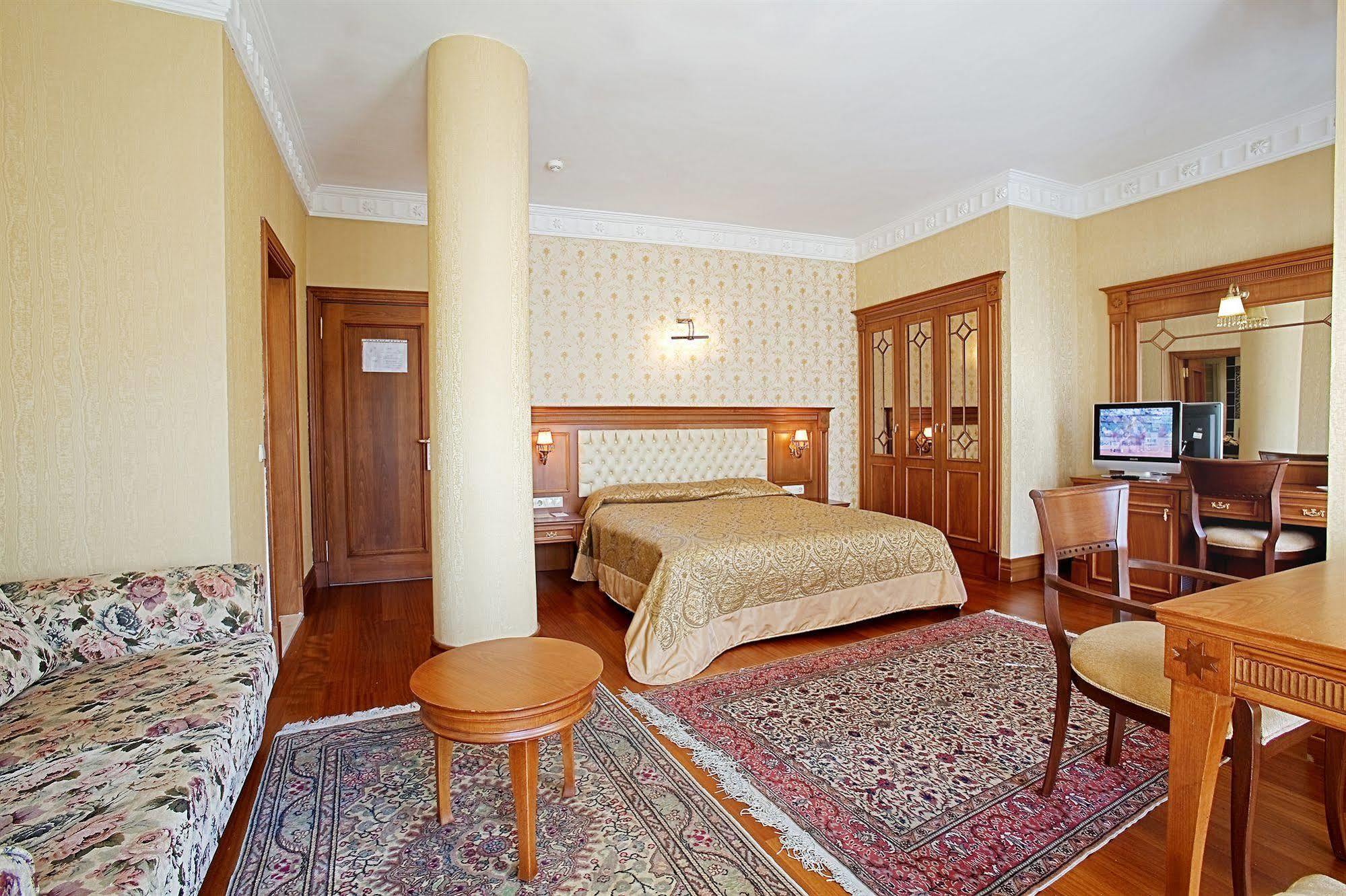 Hotel Sumengen 4*