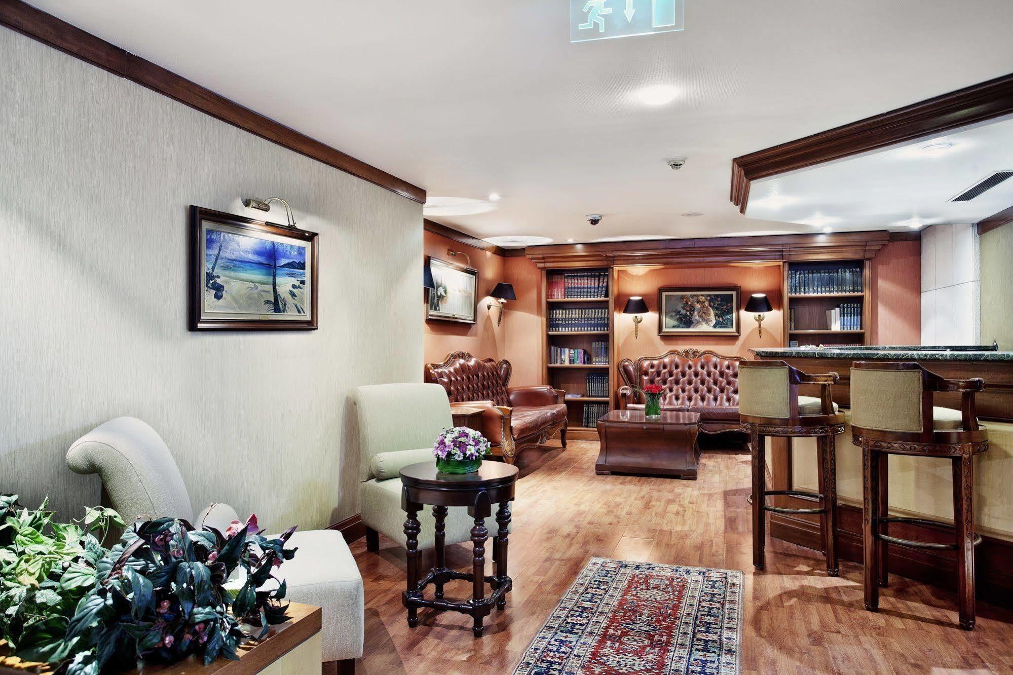 Western Eresin Taxim Hotel 4*