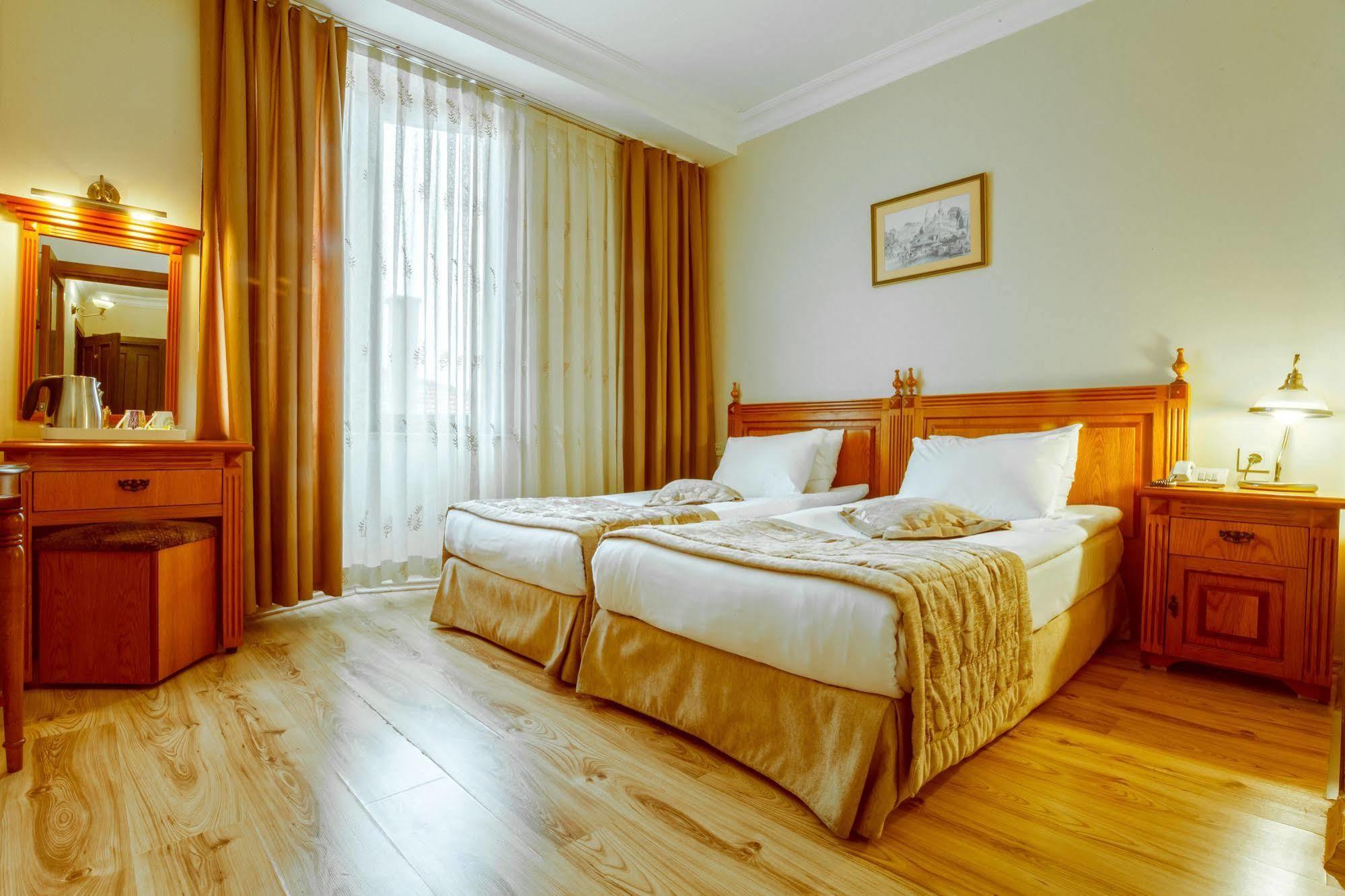 Hotel Saba 3*