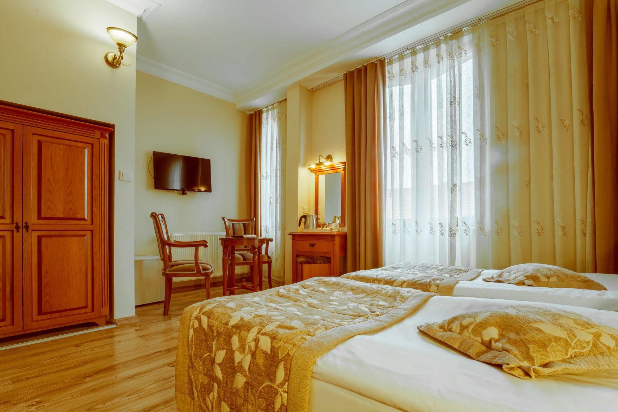 Hotel Saba 3*