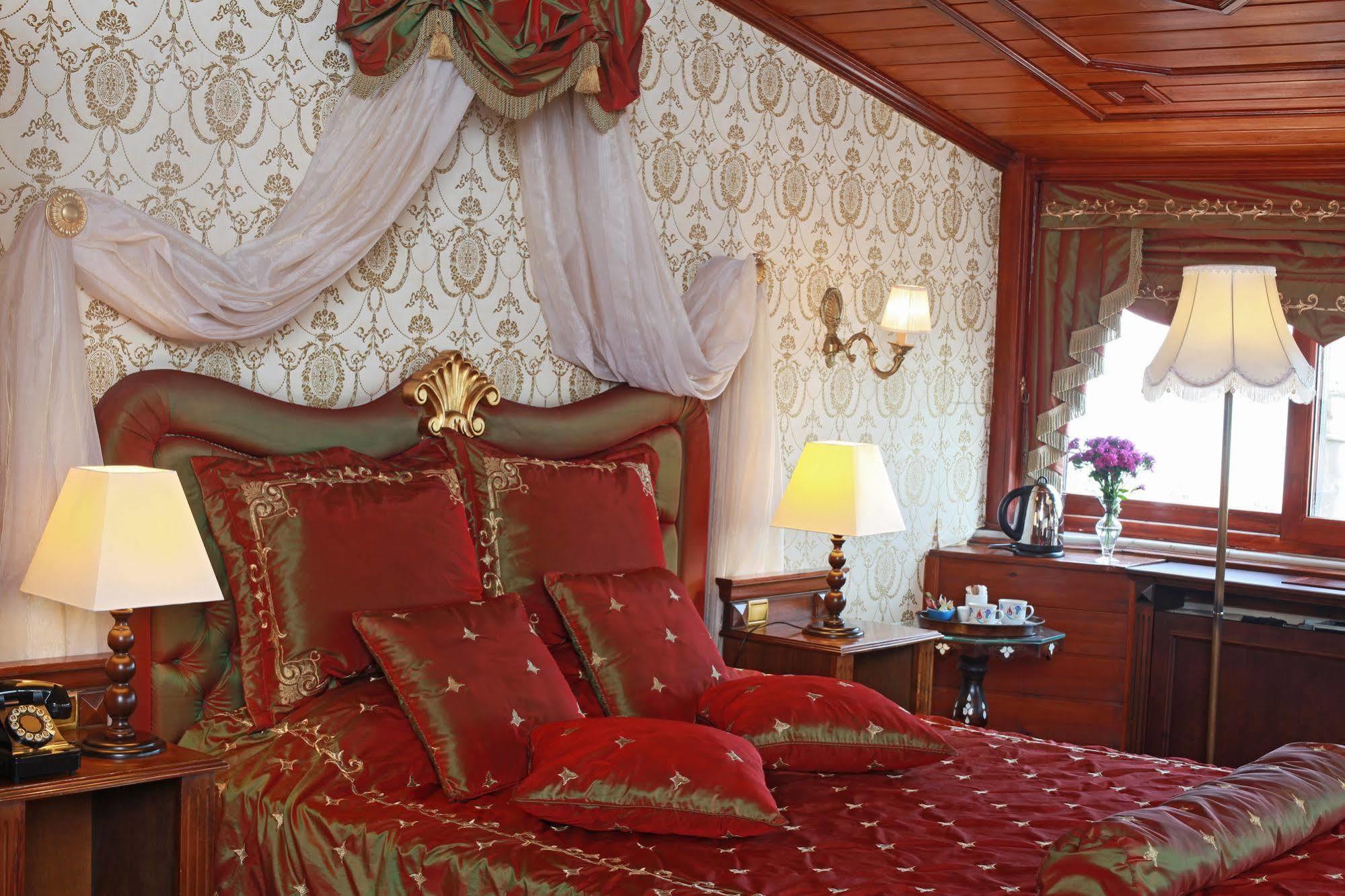 Dersaadet Hotel
