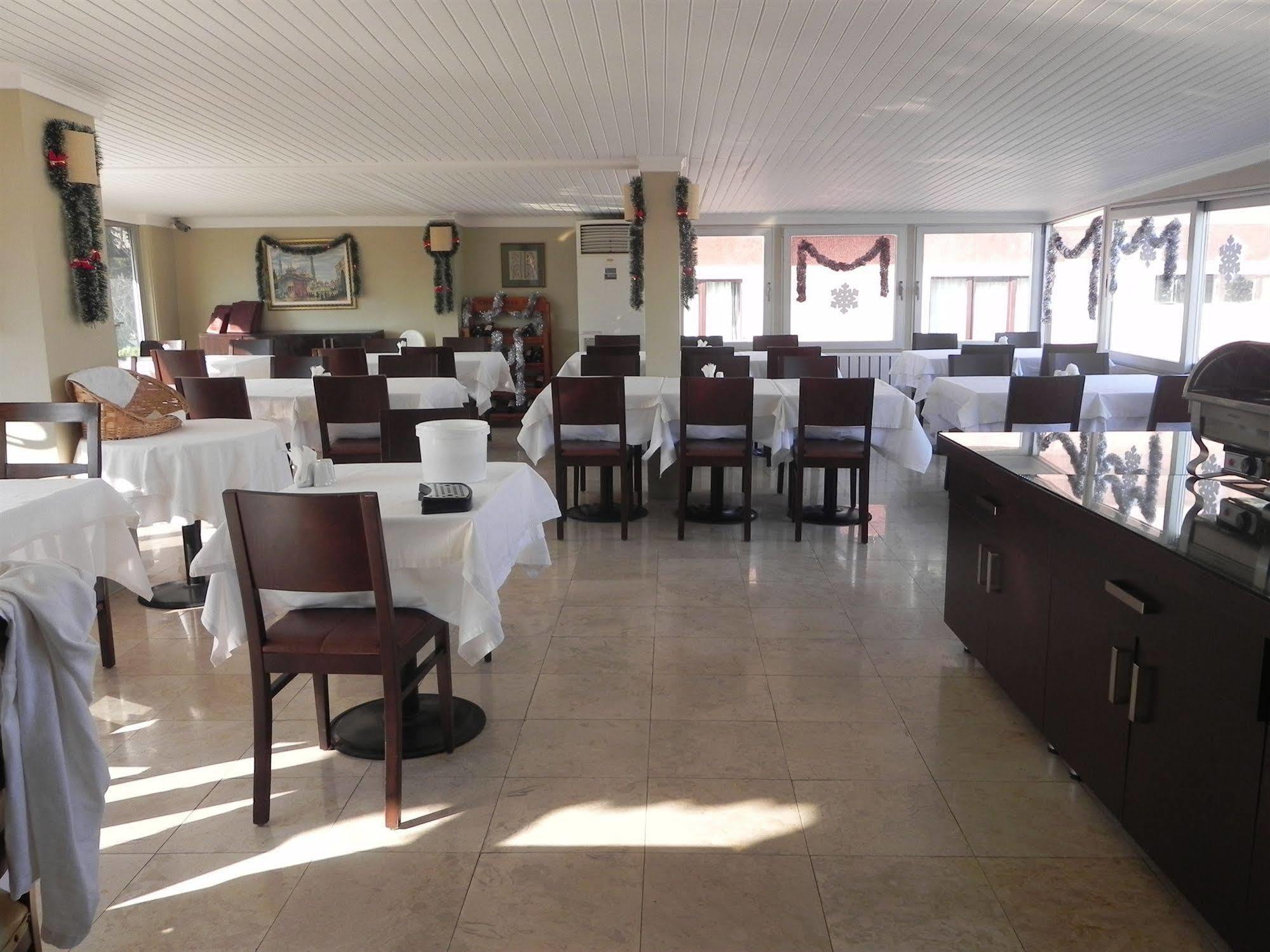 Sude Hotel