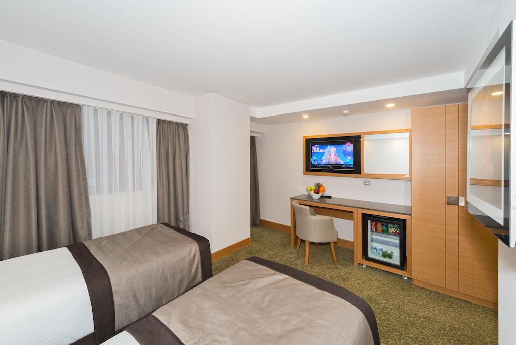Hotel Bisetun